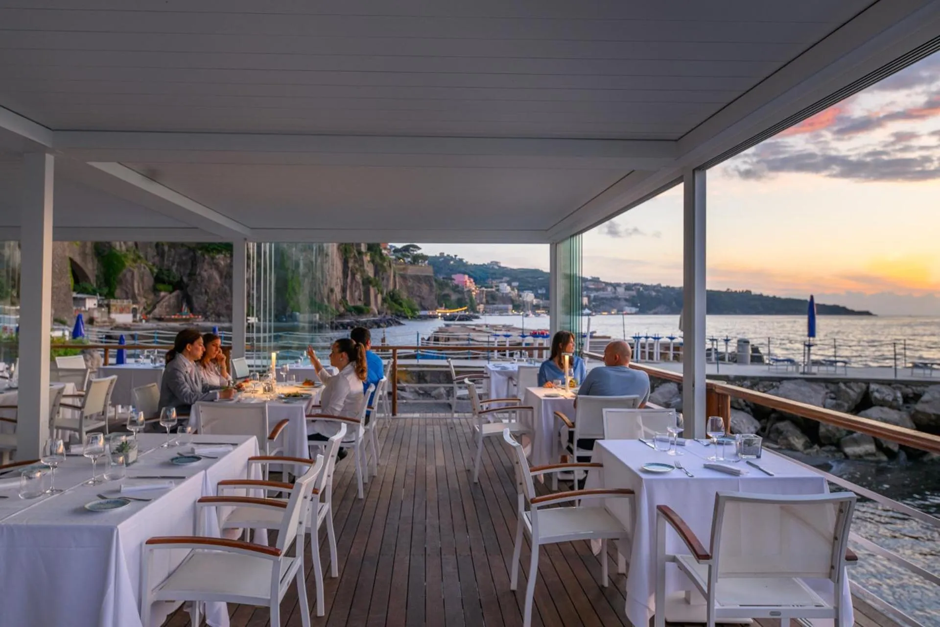 Restaurant/places to eat in Parco dei Principi