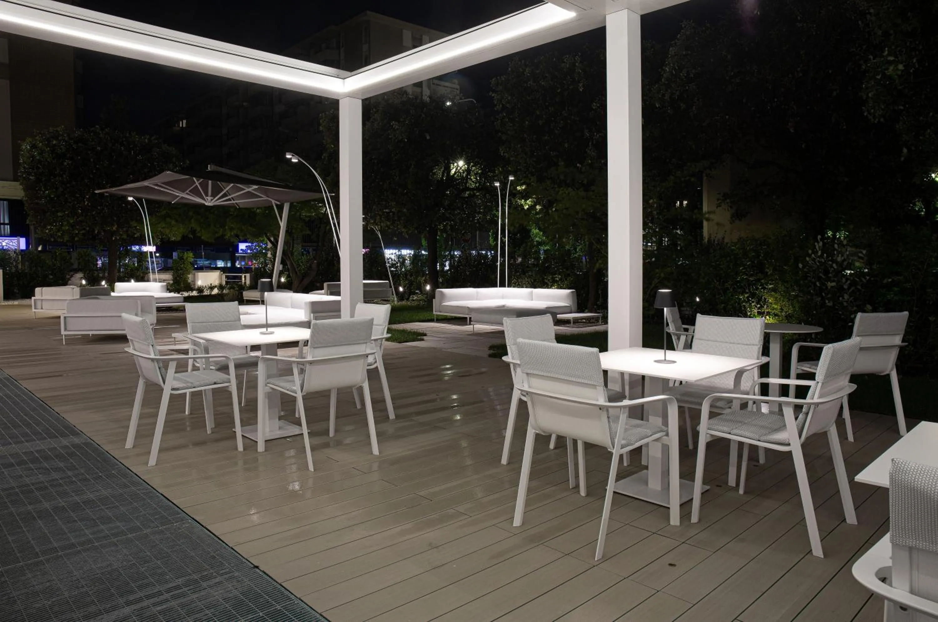 Patio in Hotel Raffaello