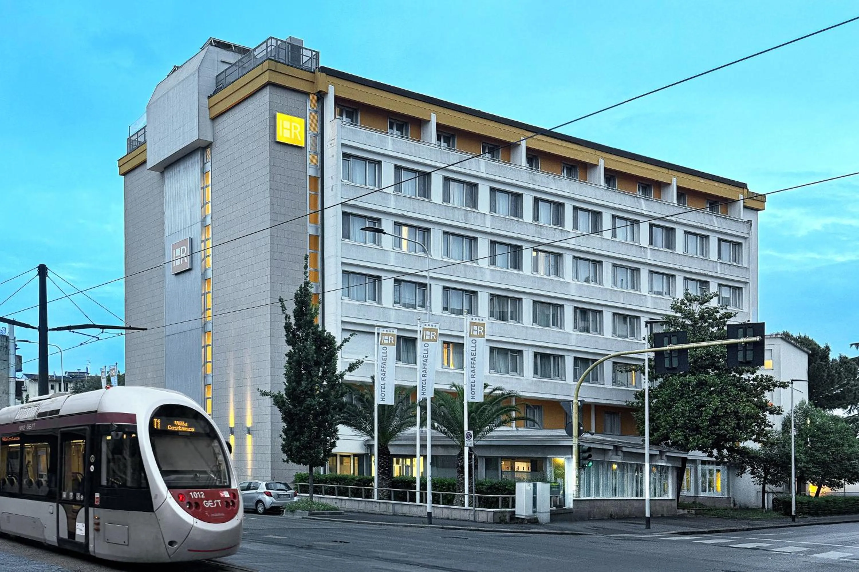 Property building in Hotel Raffaello