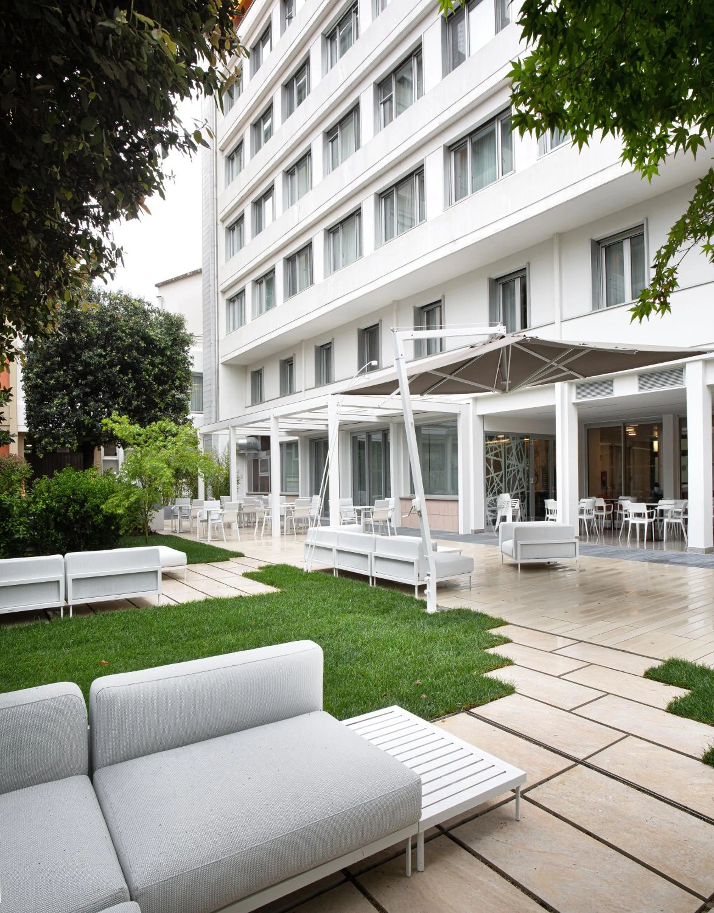 Property building in Hotel Raffaello