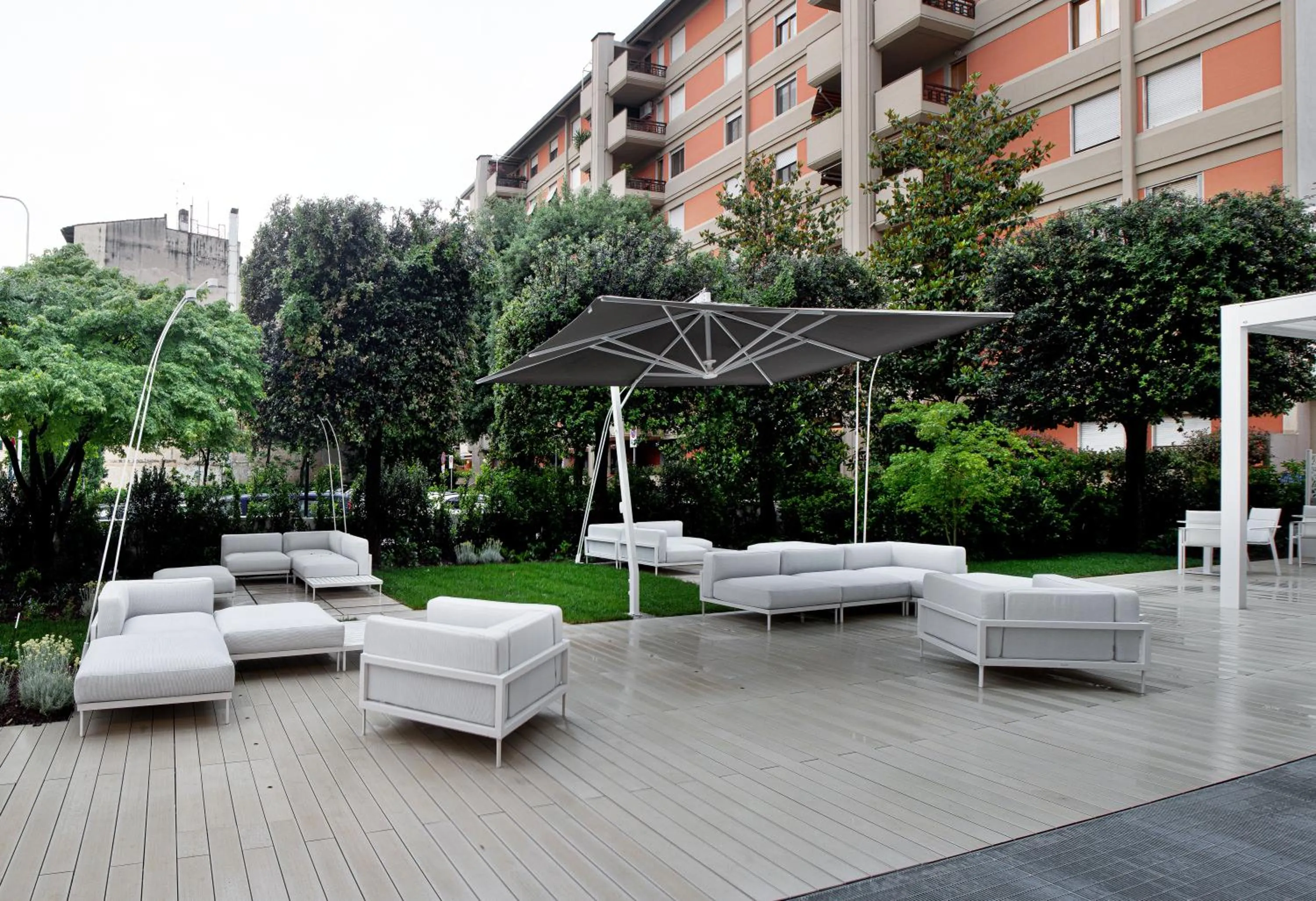 Property building in Hotel Raffaello