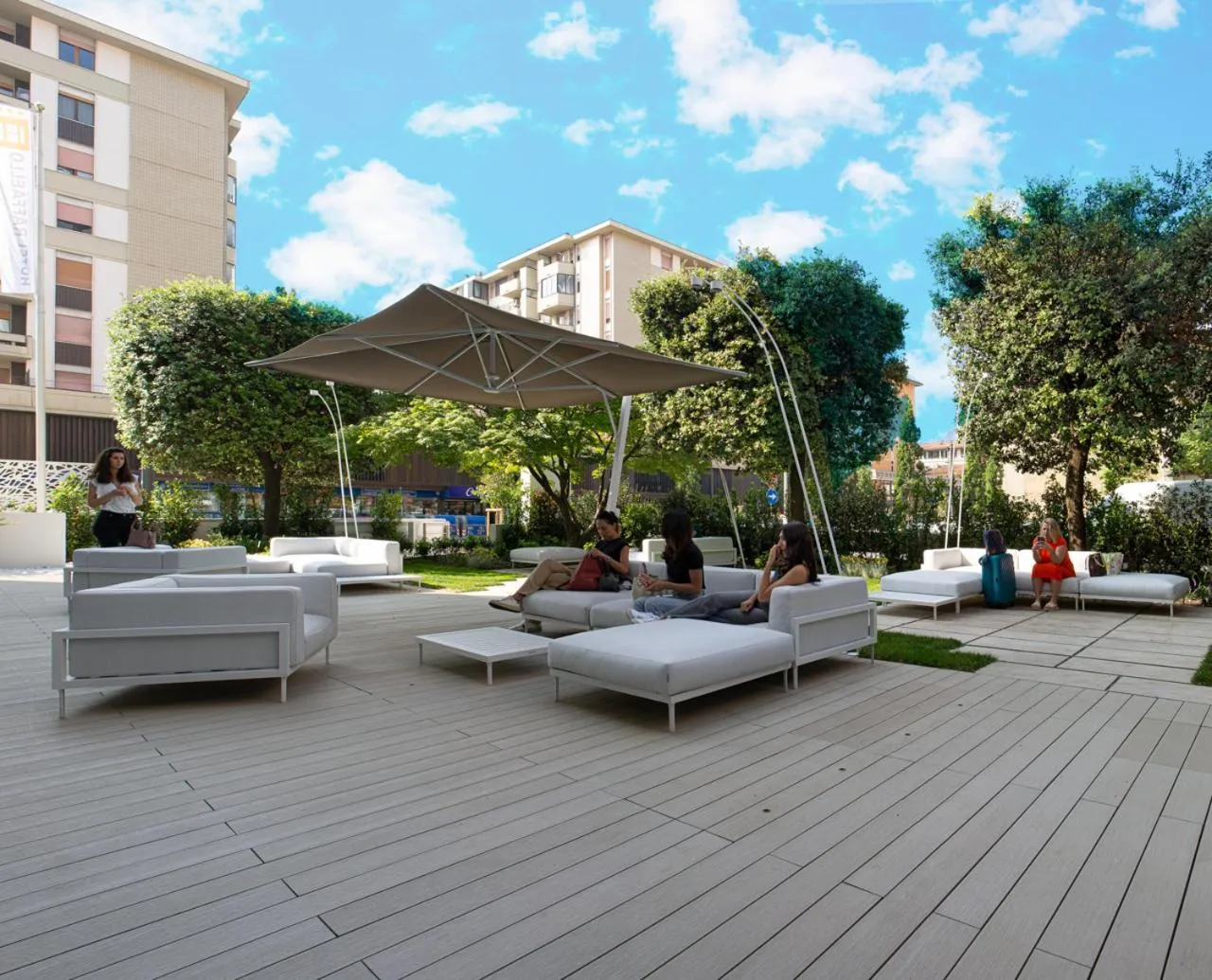 Garden in Hotel Raffaello