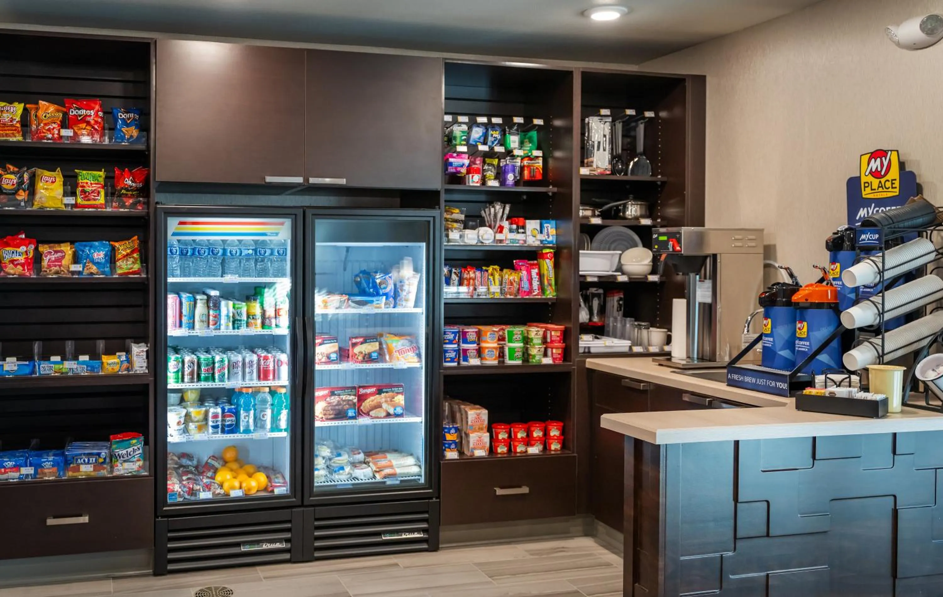 Food and drinks in My Place Hotel-Wenatchee, WA