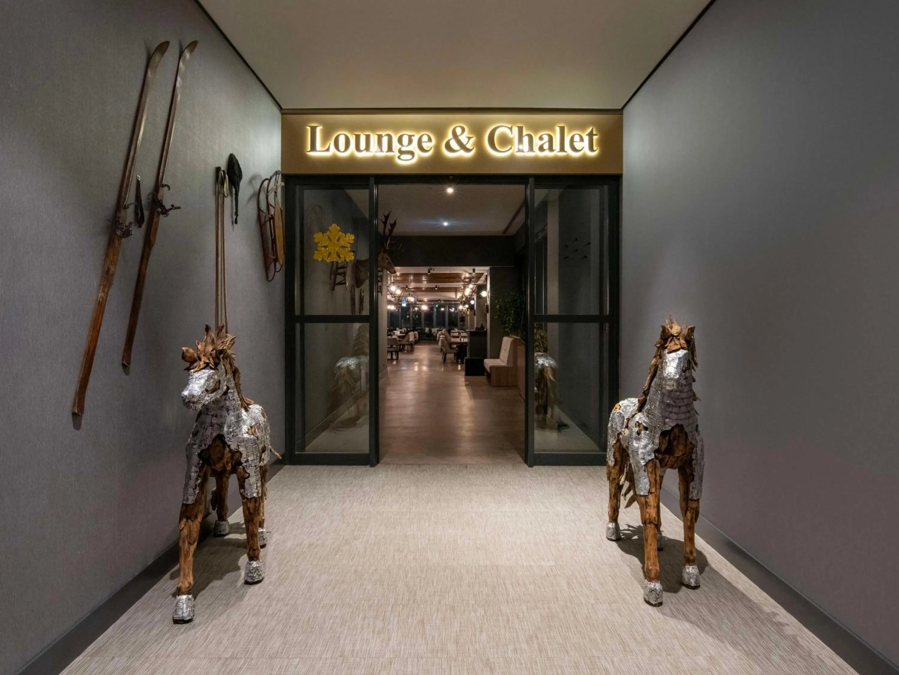 Lounge or bar in Radisson Blu Hotel, Mount Erciyes