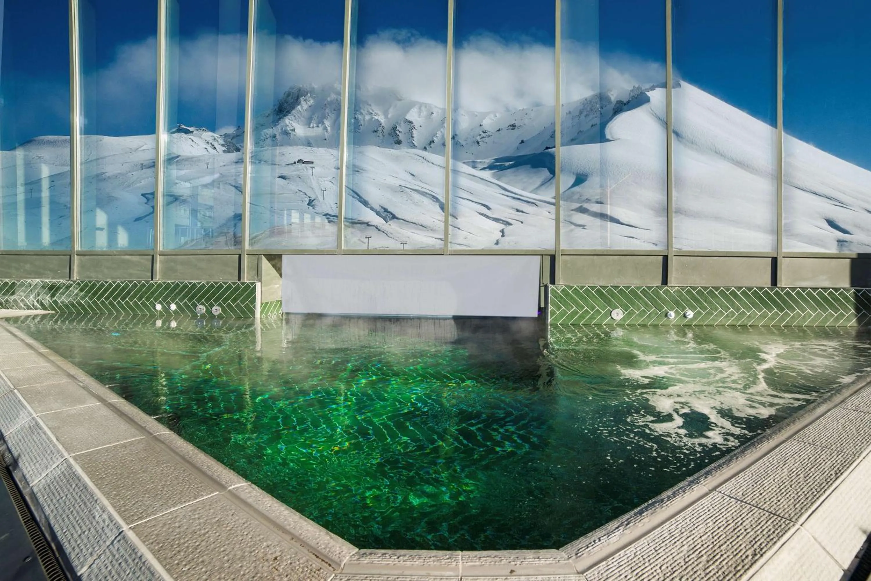 Spa and wellness centre/facilities in Radisson Blu Hotel, Mount Erciyes