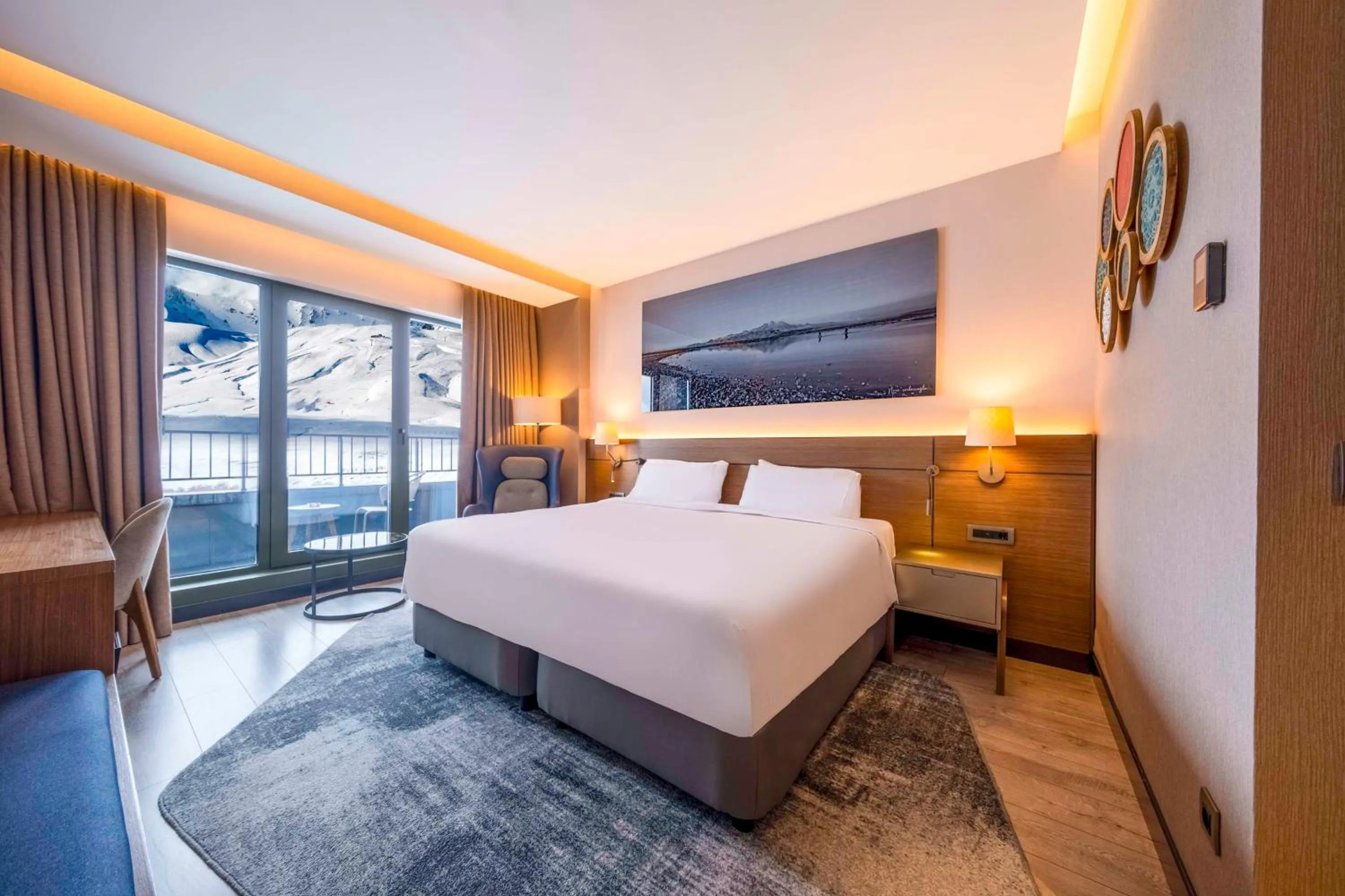 Bedroom, Bed in Radisson Blu Hotel, Mount Erciyes