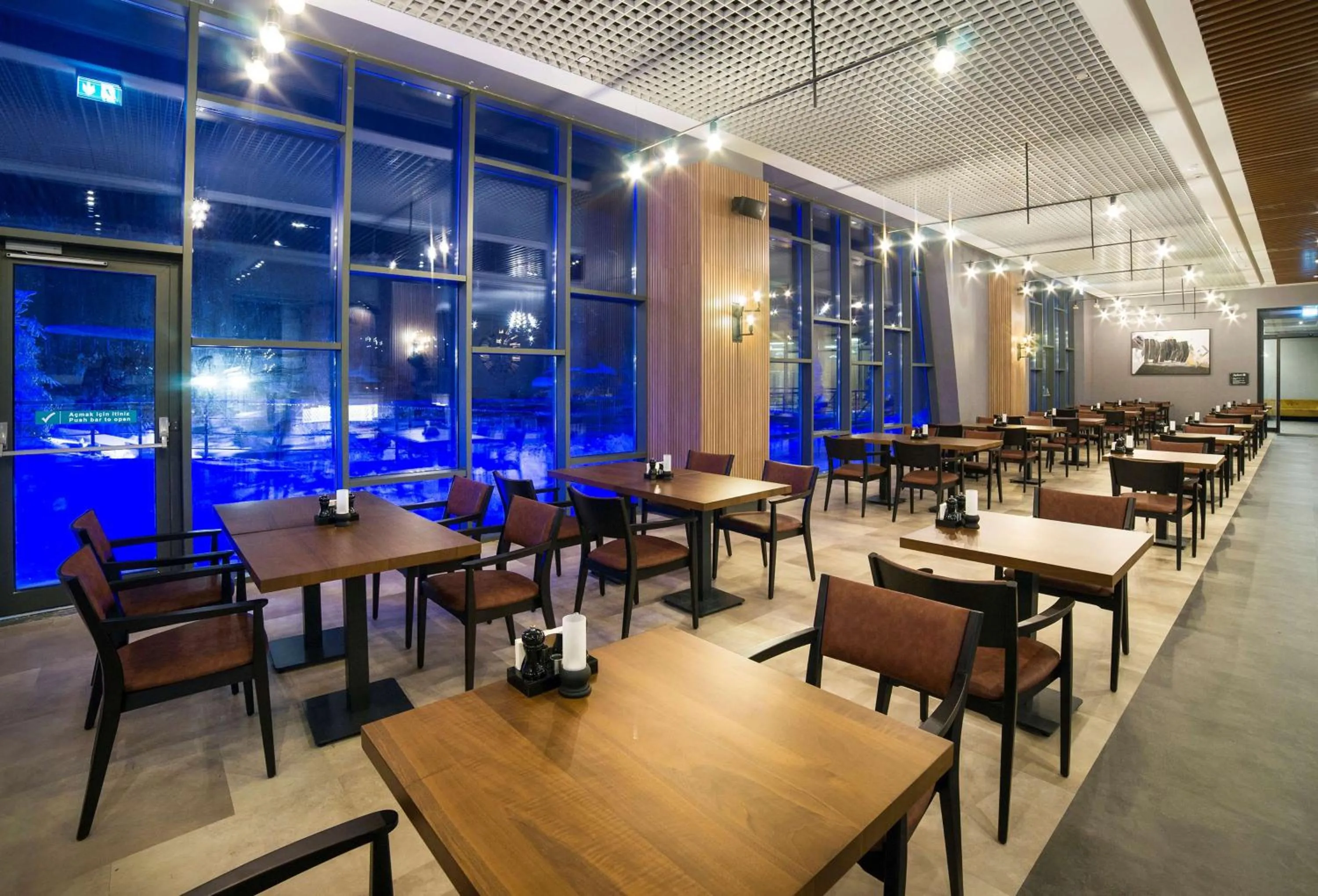 Restaurant/places to eat in Radisson Blu Hotel, Mount Erciyes