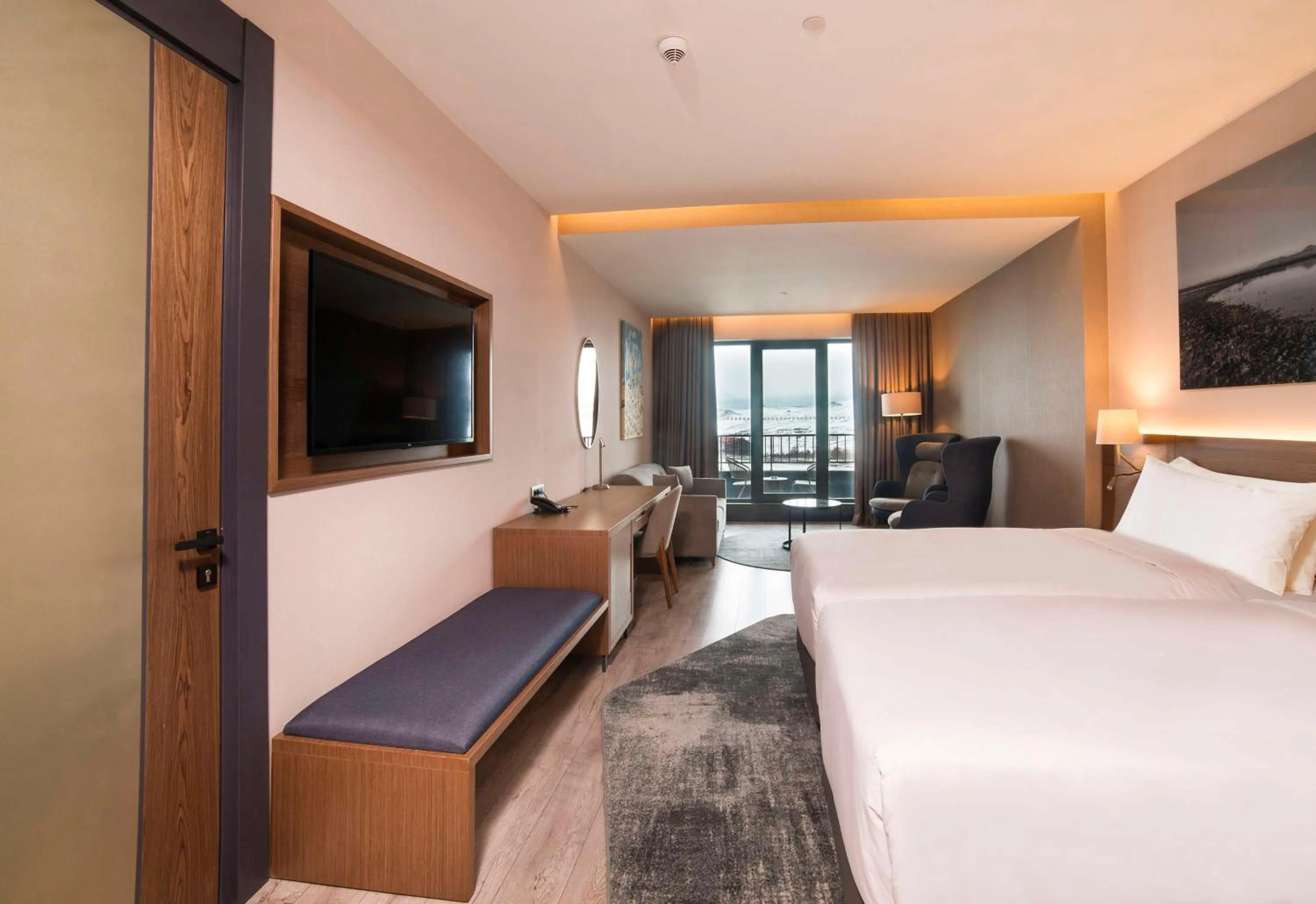 Bedroom, Bed in Radisson Blu Hotel, Mount Erciyes