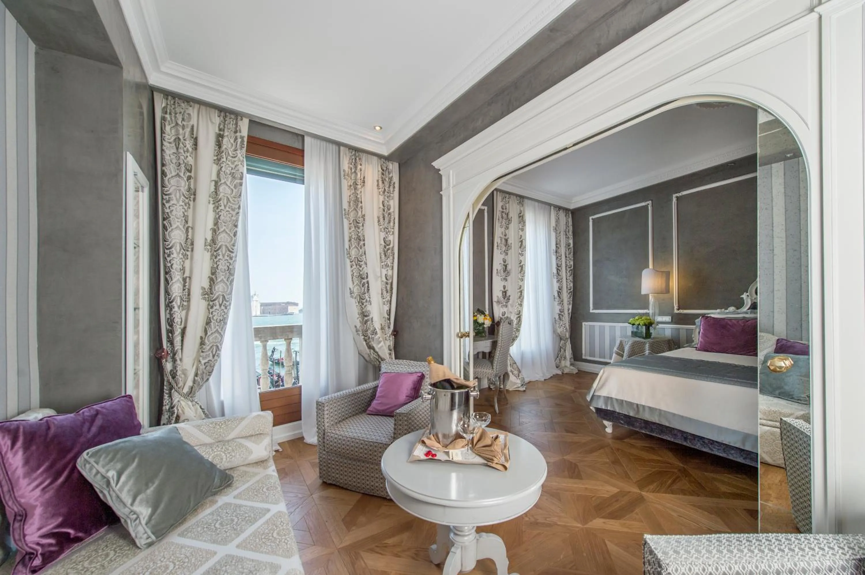 Balcony/Terrace in Savoia & Jolanda