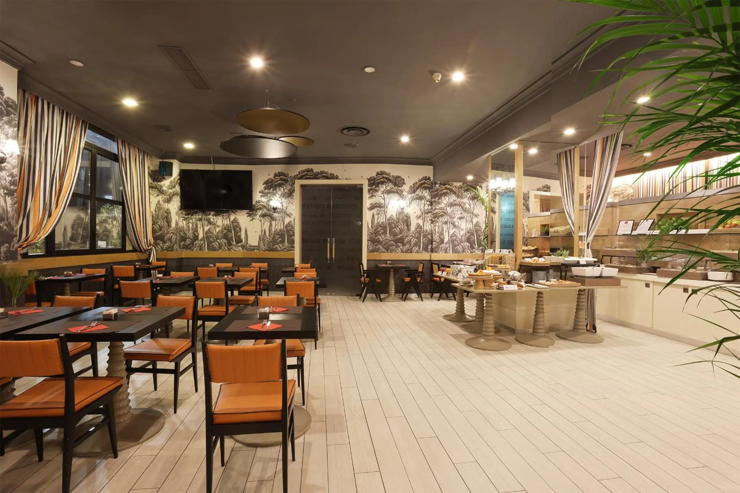 Breakfast in Leonardo Hotel Milan City Center