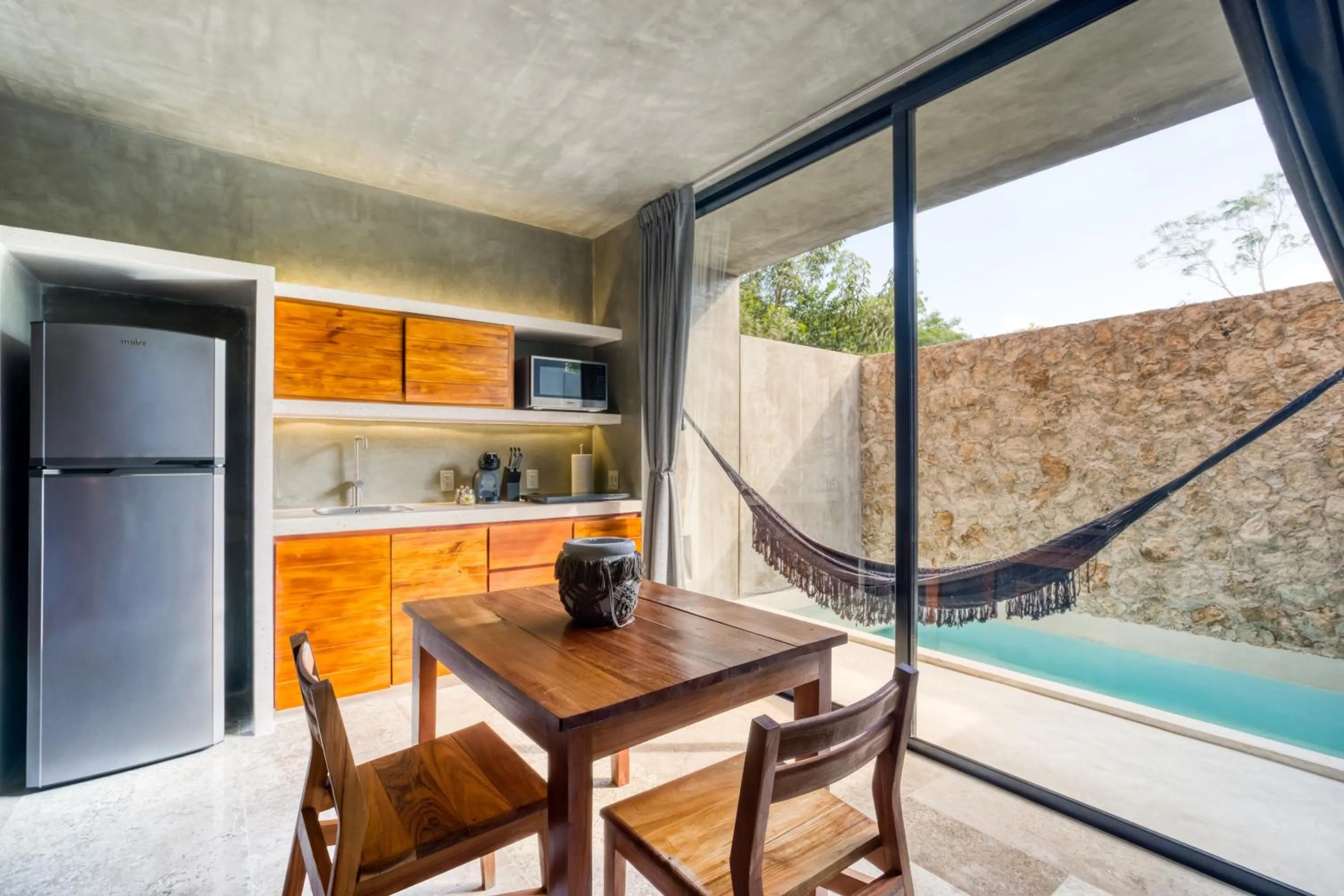 Balcony/Terrace in Seremonia Studios by Soyrumi