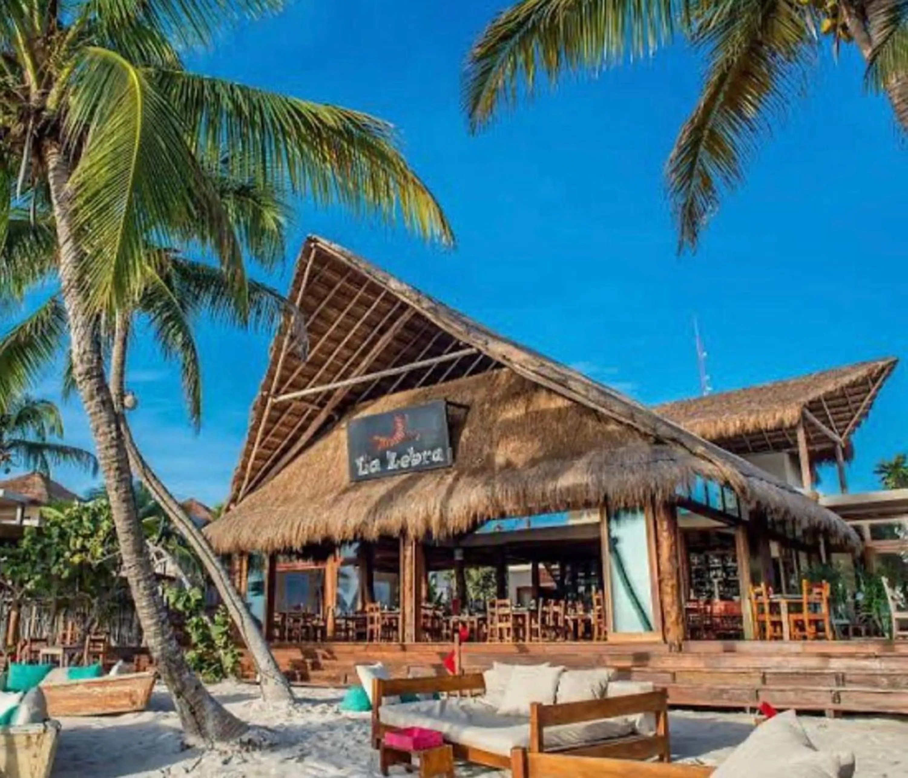 Restaurant/places to eat in Seremonia Studios by Soyrumi