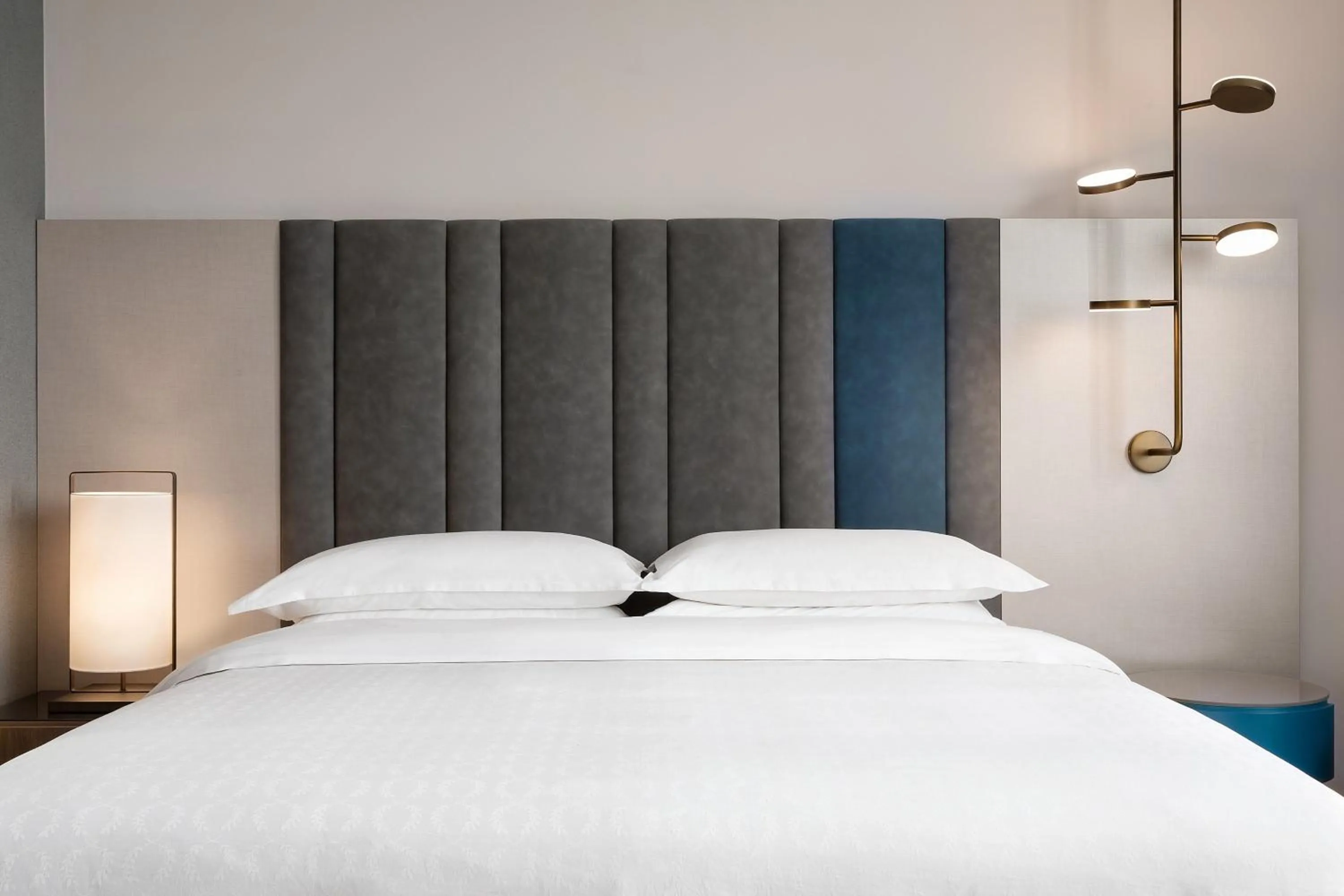 Photo of the whole room, Bed in Sheraton Milan San Siro