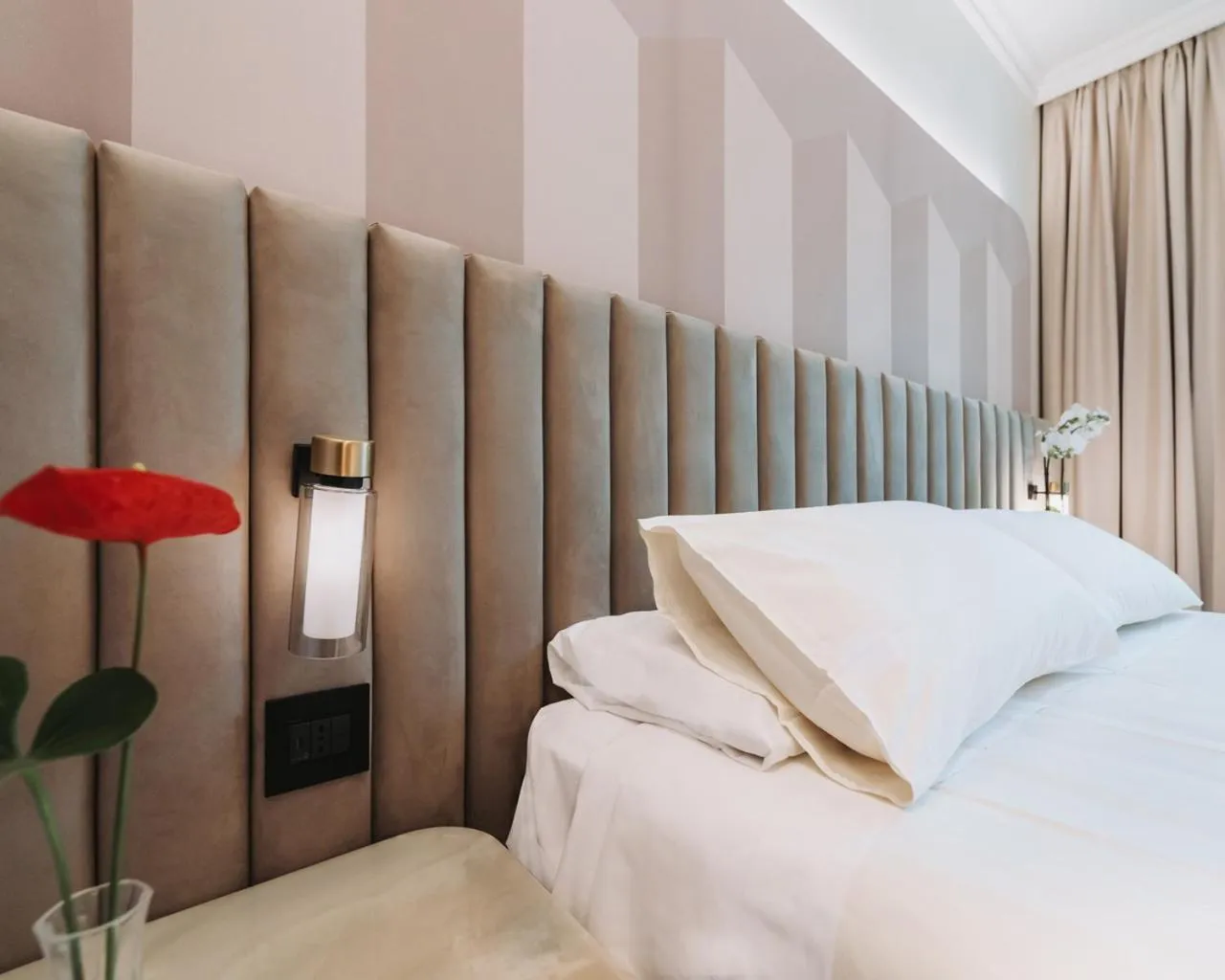 Bedroom, Bed in Royal Garden Assago Milano