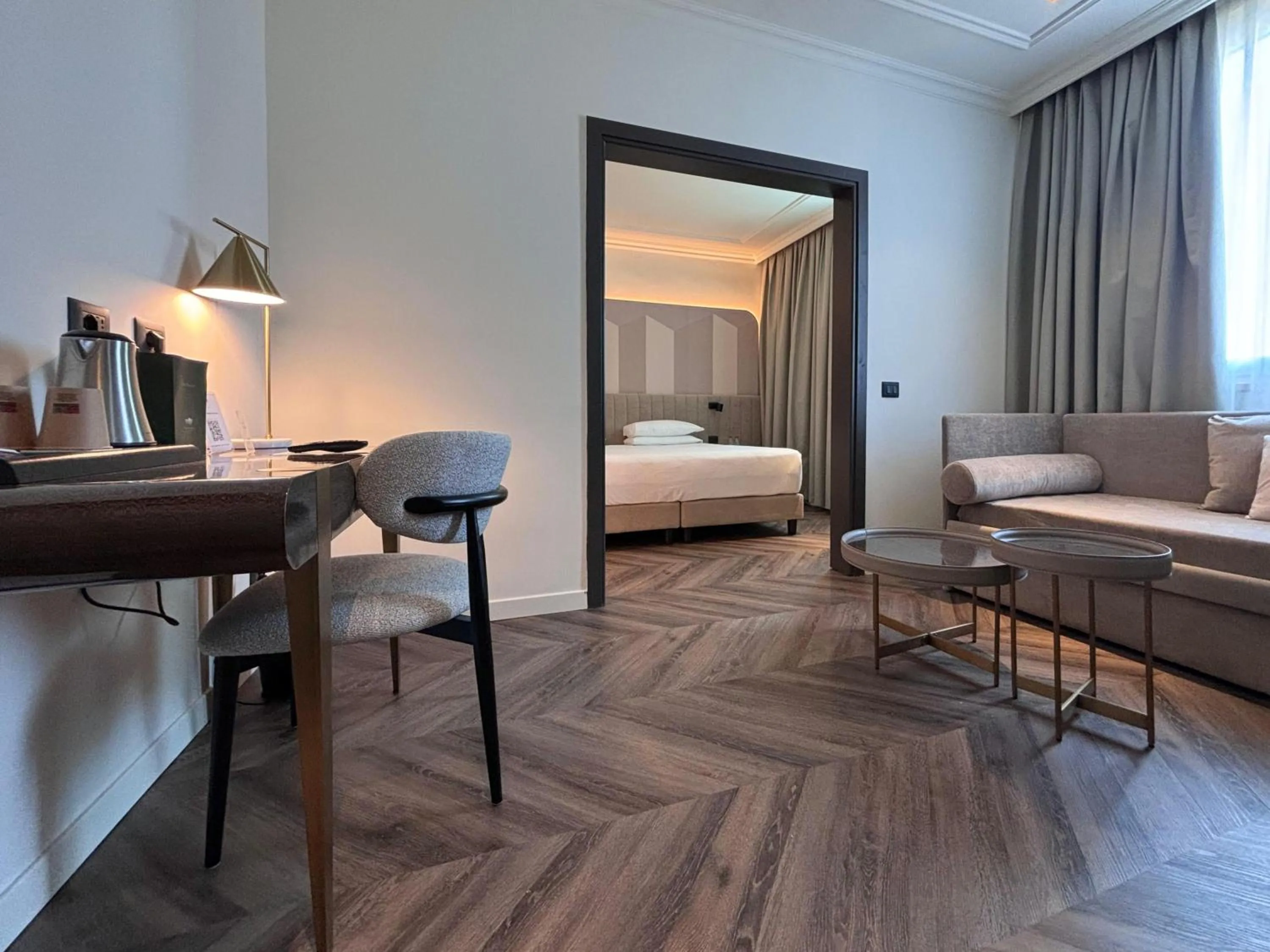 Bedroom, Bed in Royal Garden Assago Milano