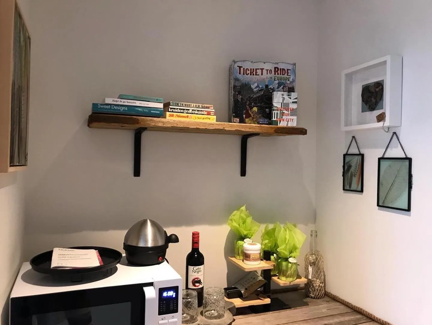 Food and drinks in Bed no breakfast de Kapitein