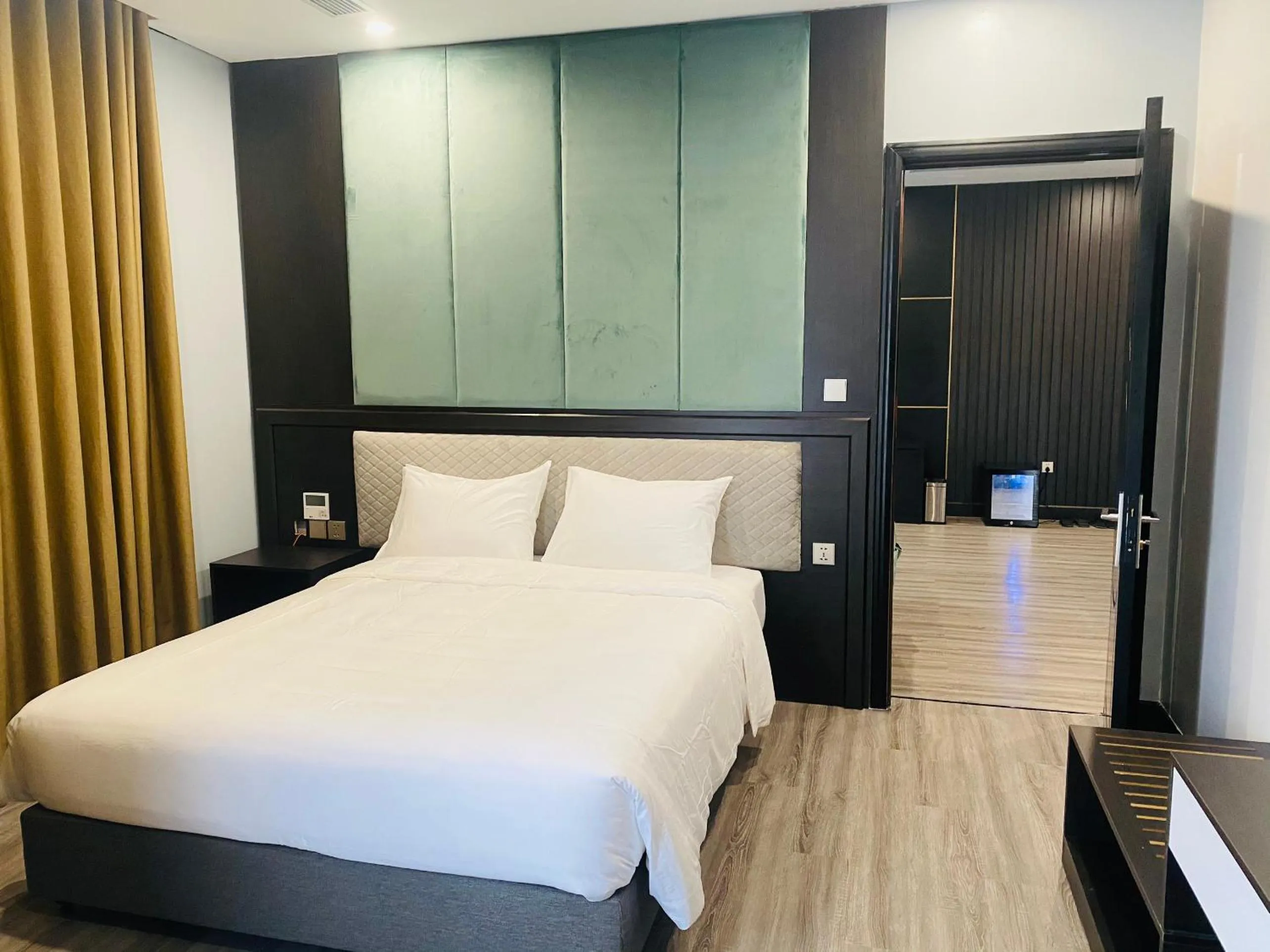 Bed in DIAMOND HOTEL VÂN ĐỒN