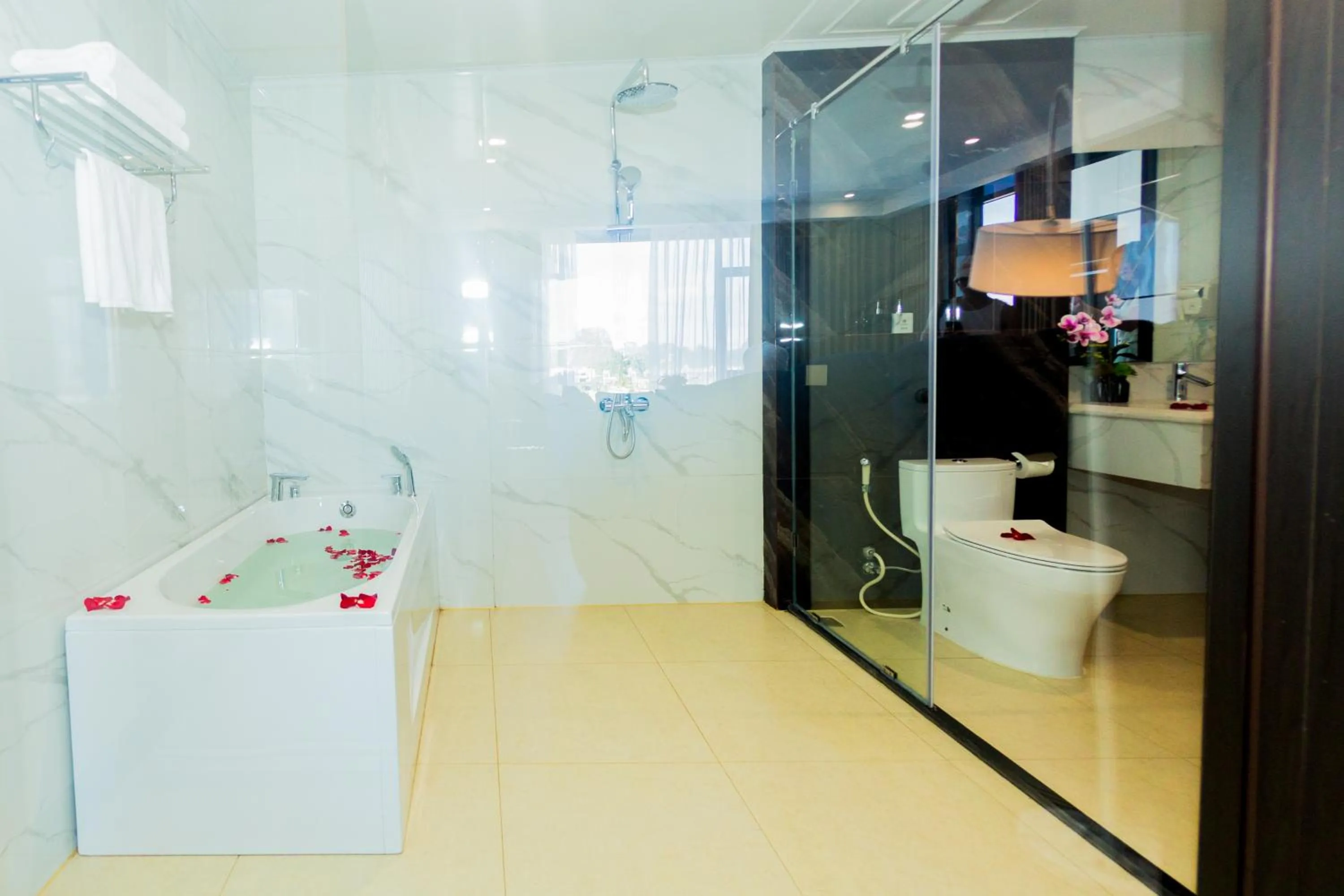 DIAMOND HOTEL VÂN ĐỒN