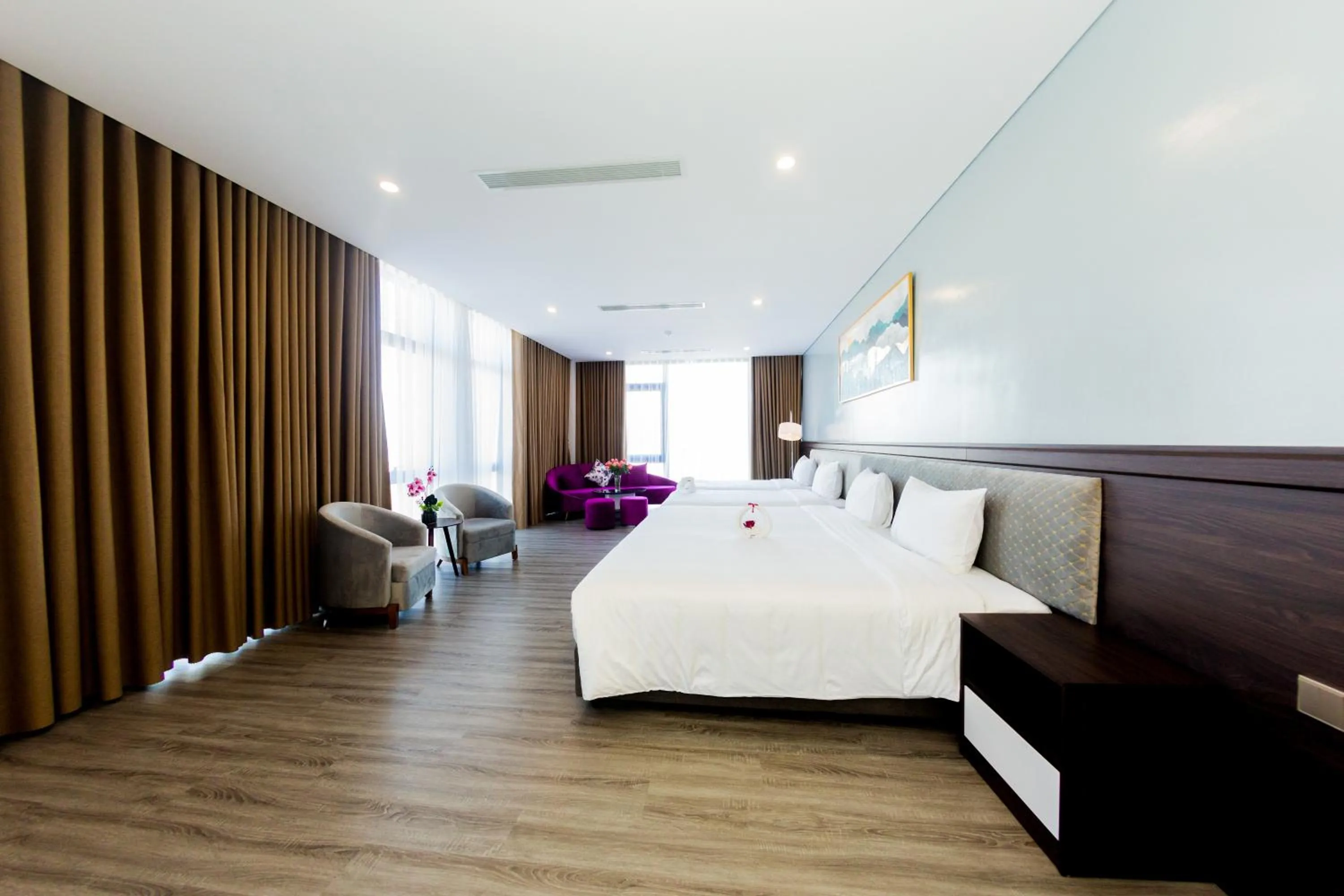 Bed in DIAMOND HOTEL VÂN ĐỒN