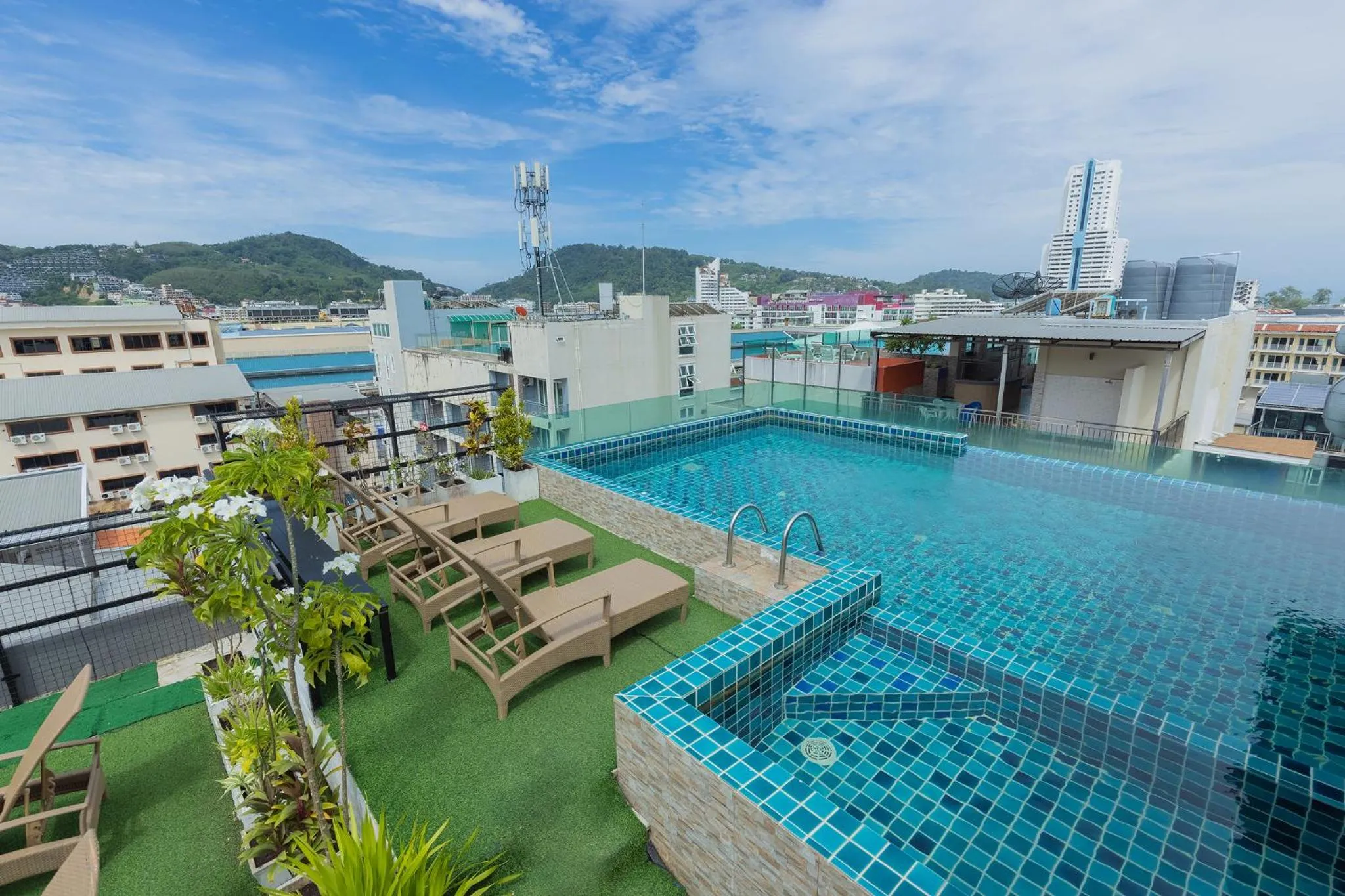 Swimming pool in Patong Buri Resort