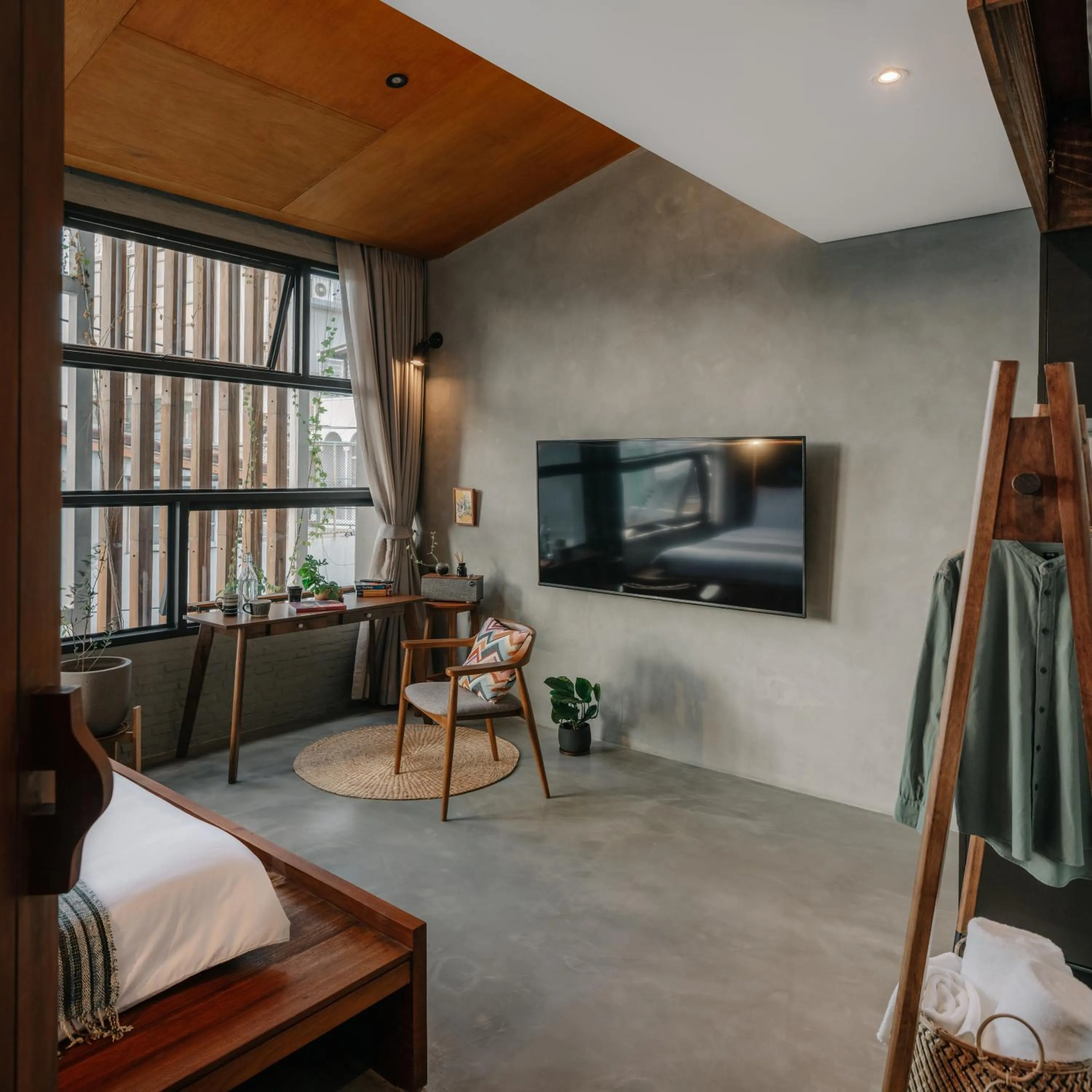 TV and multimedia, Bed in Tamni