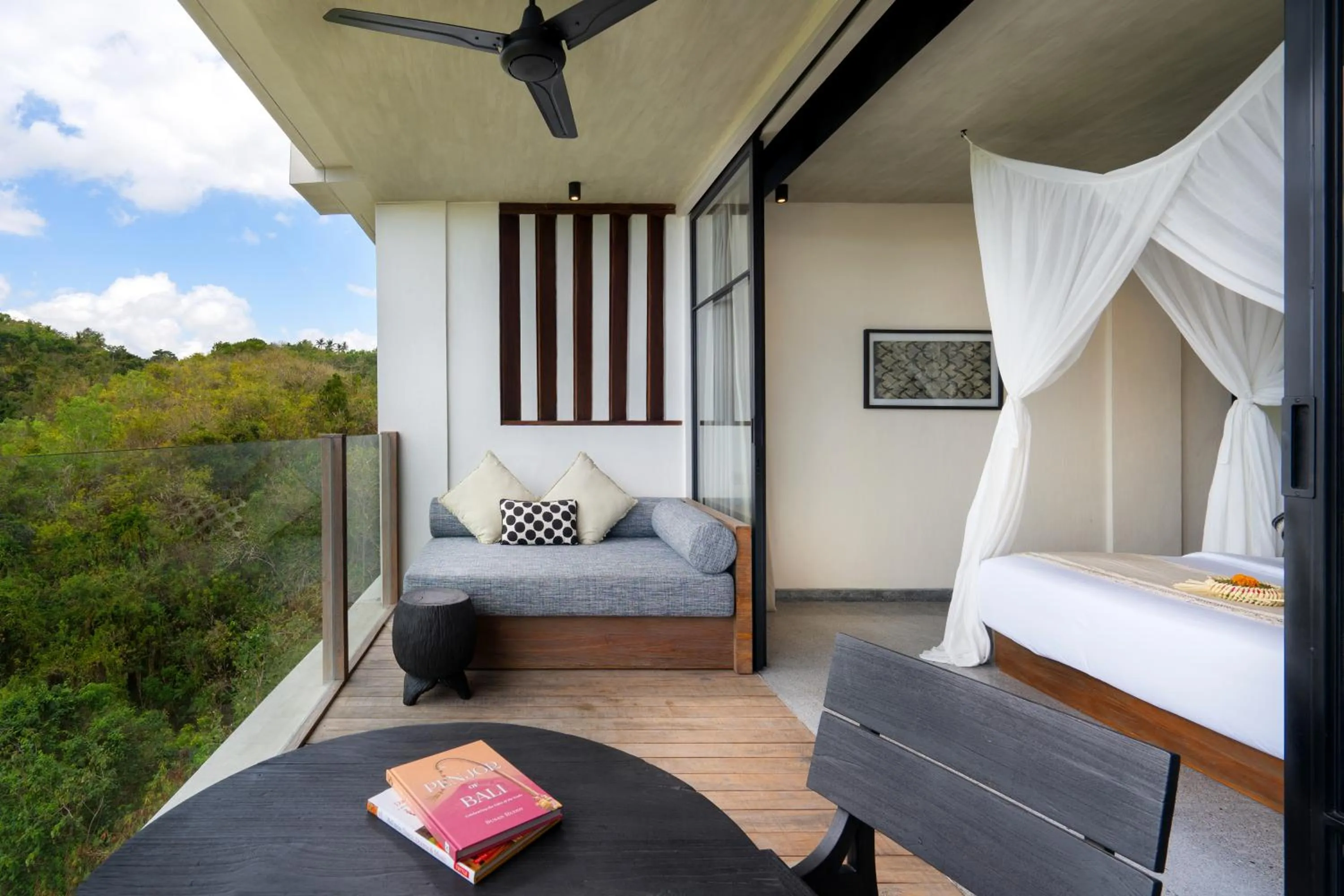 View (from property/room), Bed in MAUA Nusa Penida Bali