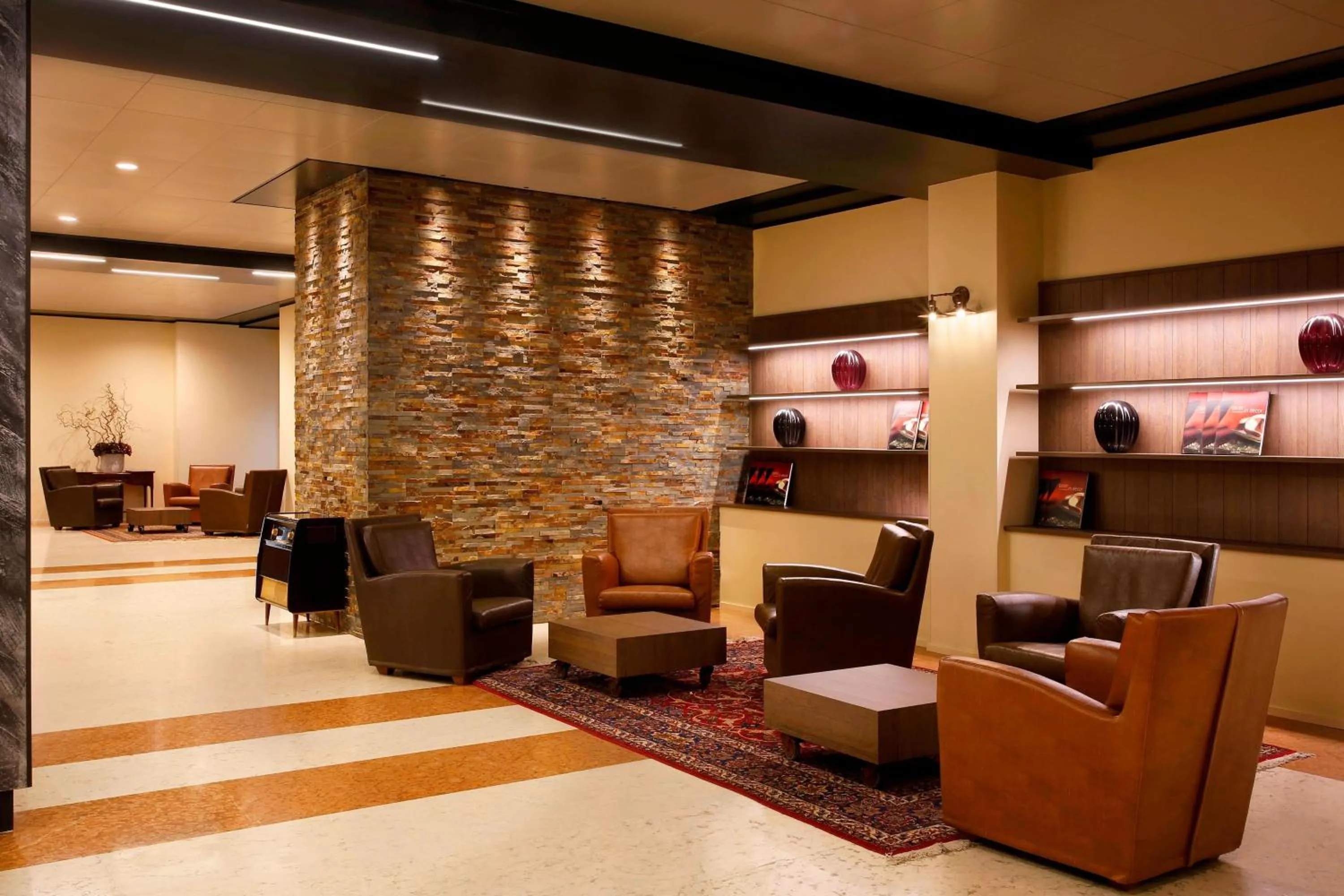Lobby or reception in Four Points by Sheraton Padova