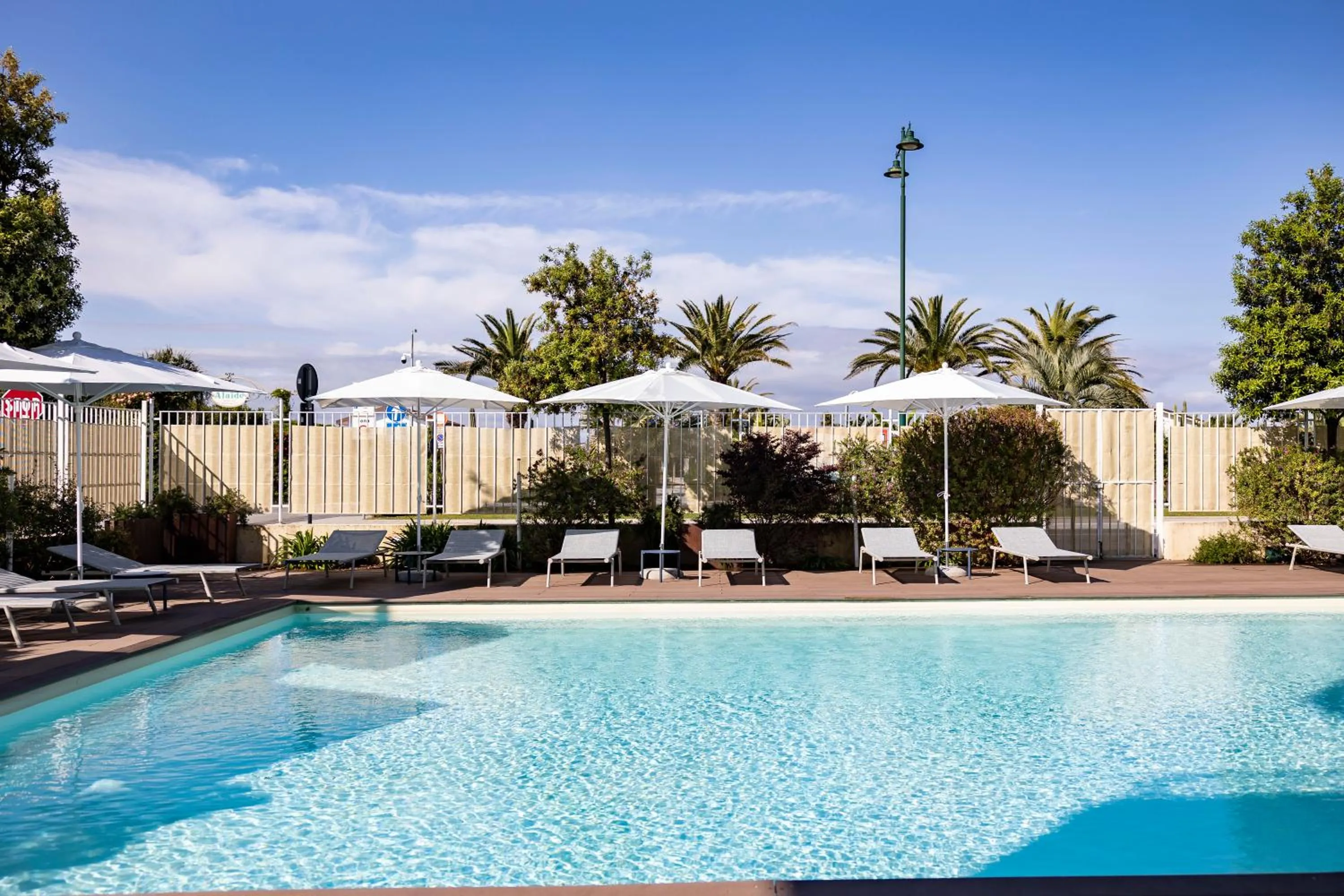 Swimming pool in Grand Hotel