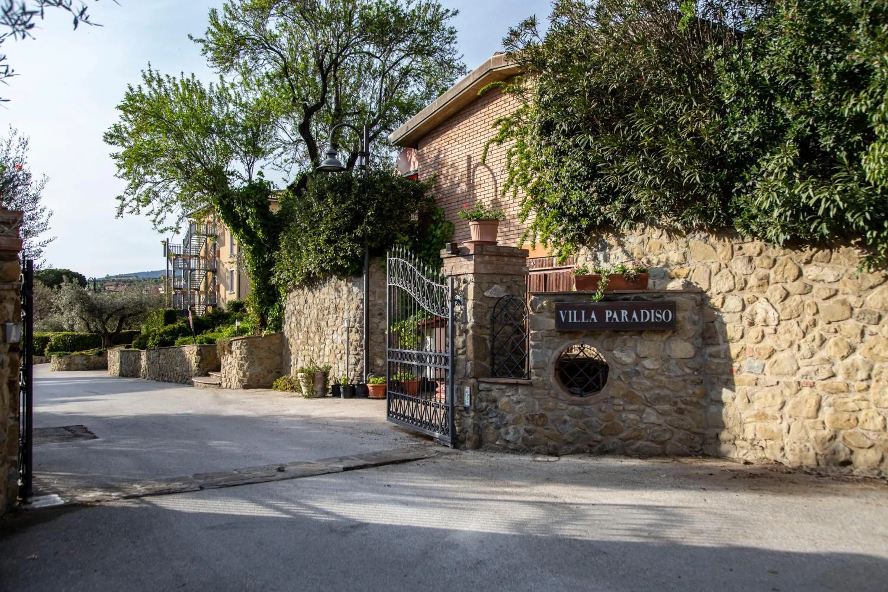 Property building in Hotel Villa Paradiso
