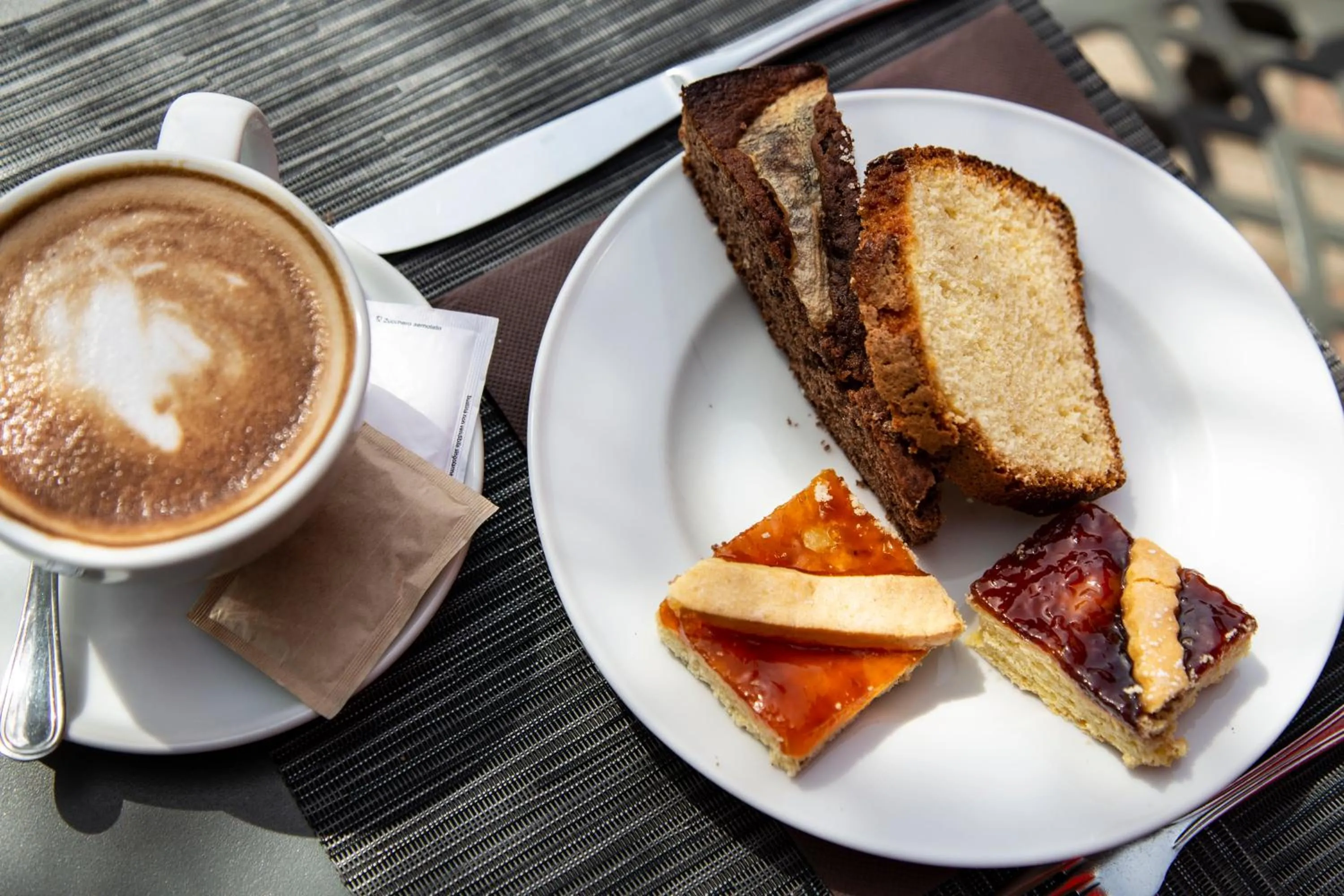 Breakfast in Hotel Villa Paradiso