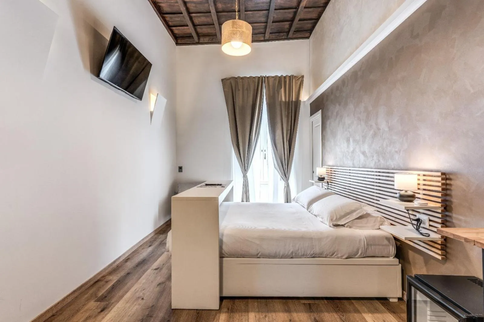 Bedroom, Bed in iRooms Pantheon