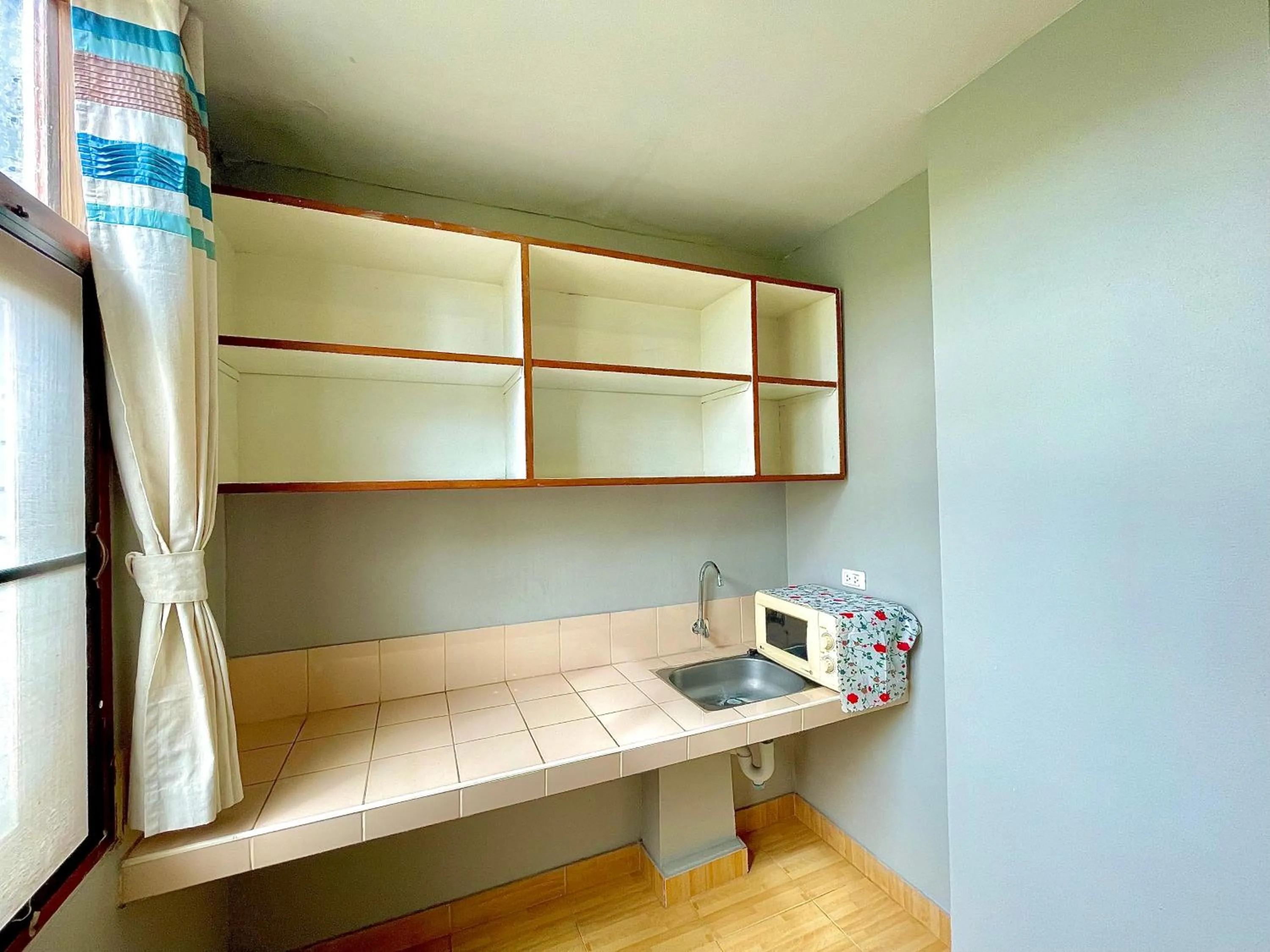 Kitchen or kitchenette in Green Beach Pattaya