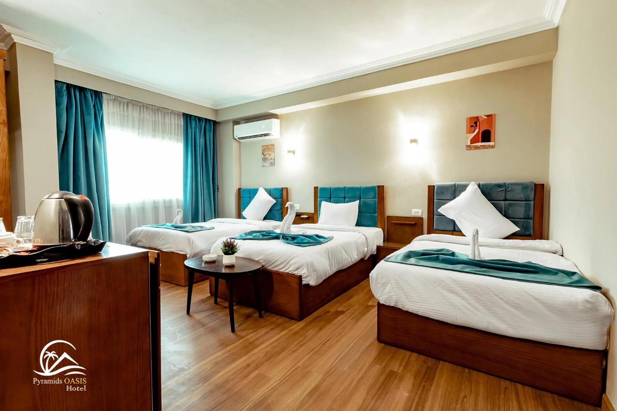 Bedroom, Bed in Pyramids Oasis Hotel