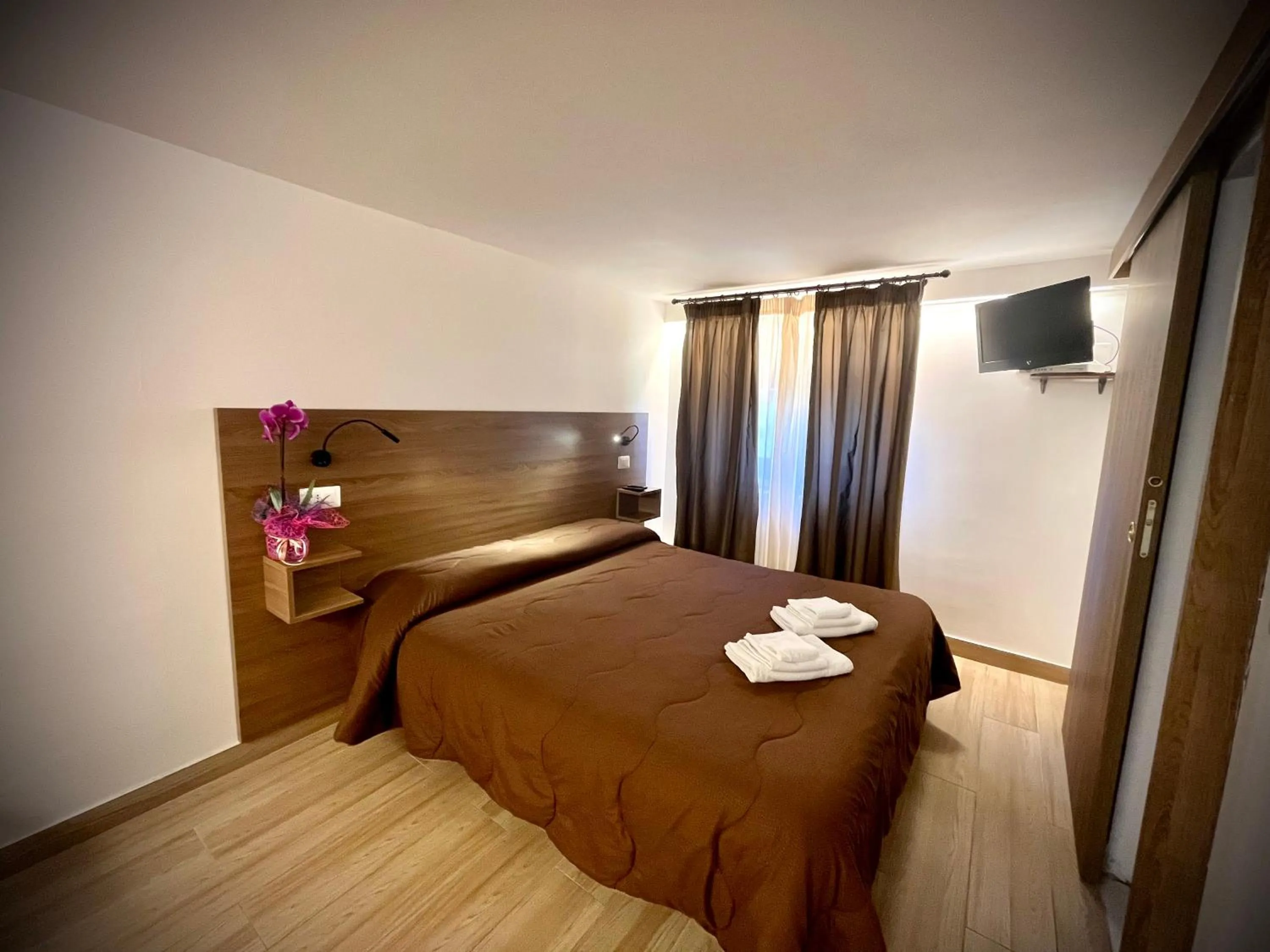 Bed in Hotel Pinguino