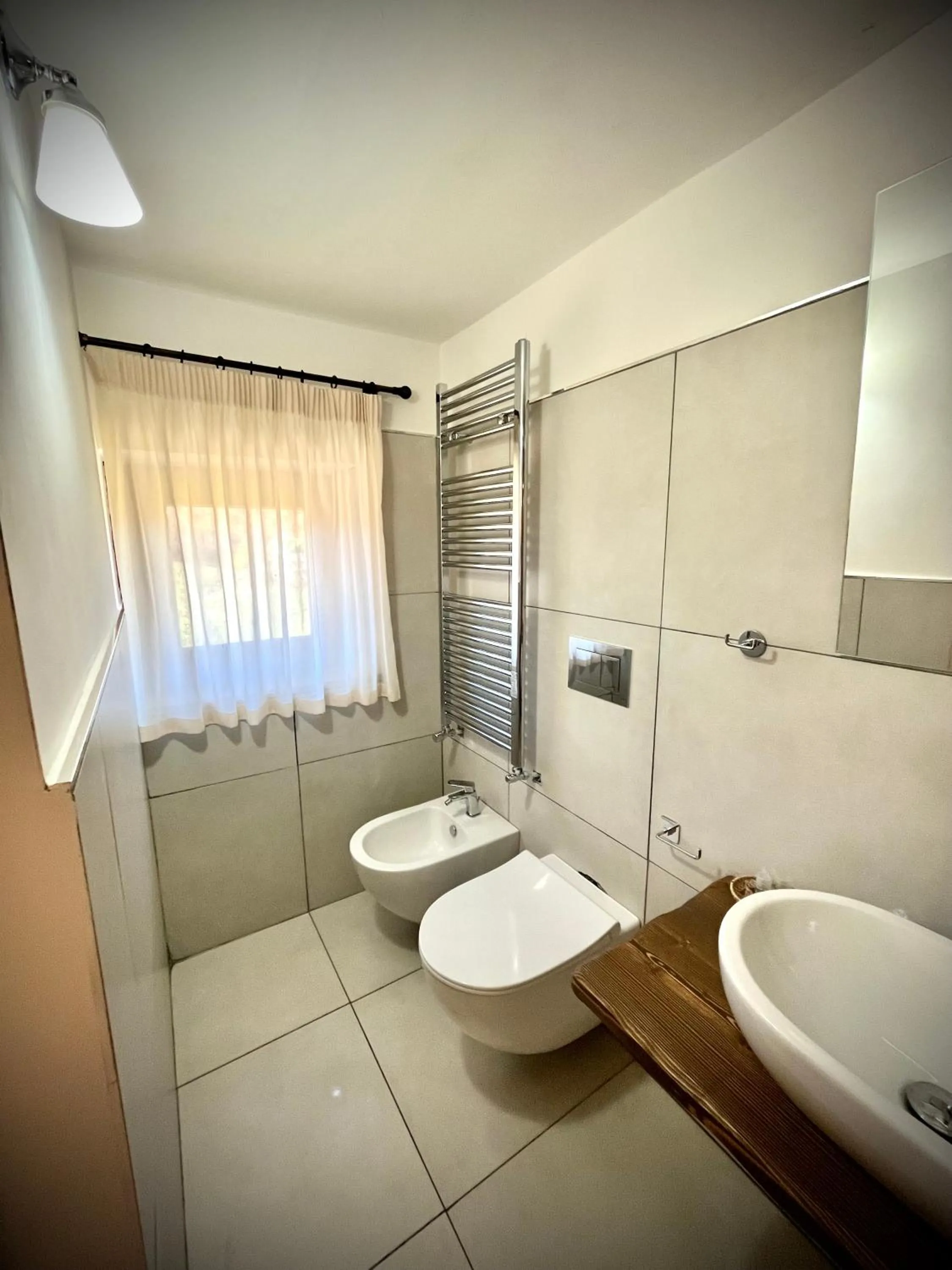 Toilet in Hotel Pinguino