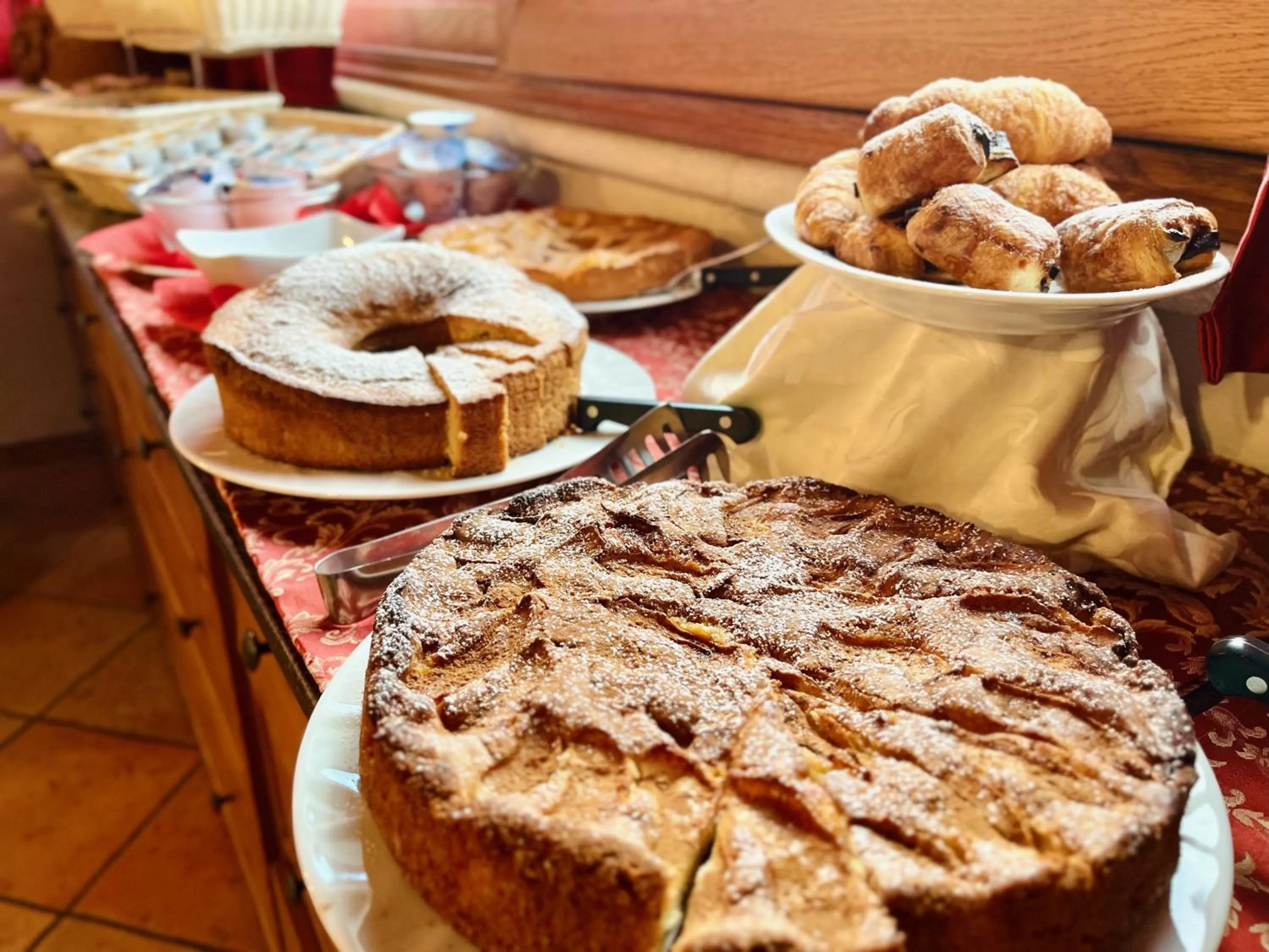 Restaurant/places to eat in Hotel Pinguino