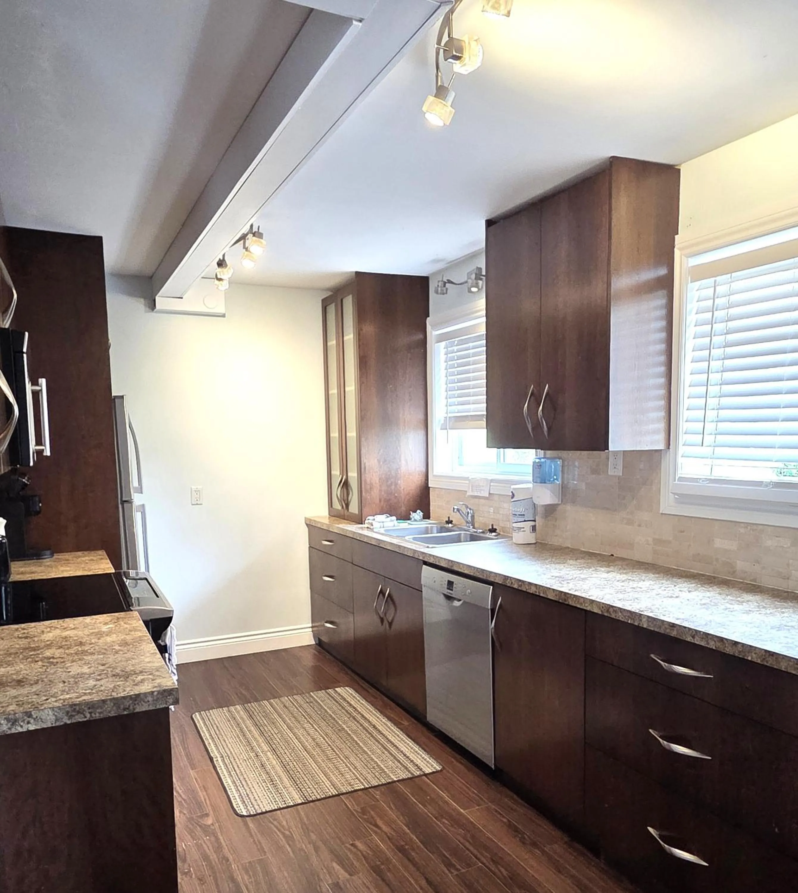 Oasis by the Bay Vacation Suites