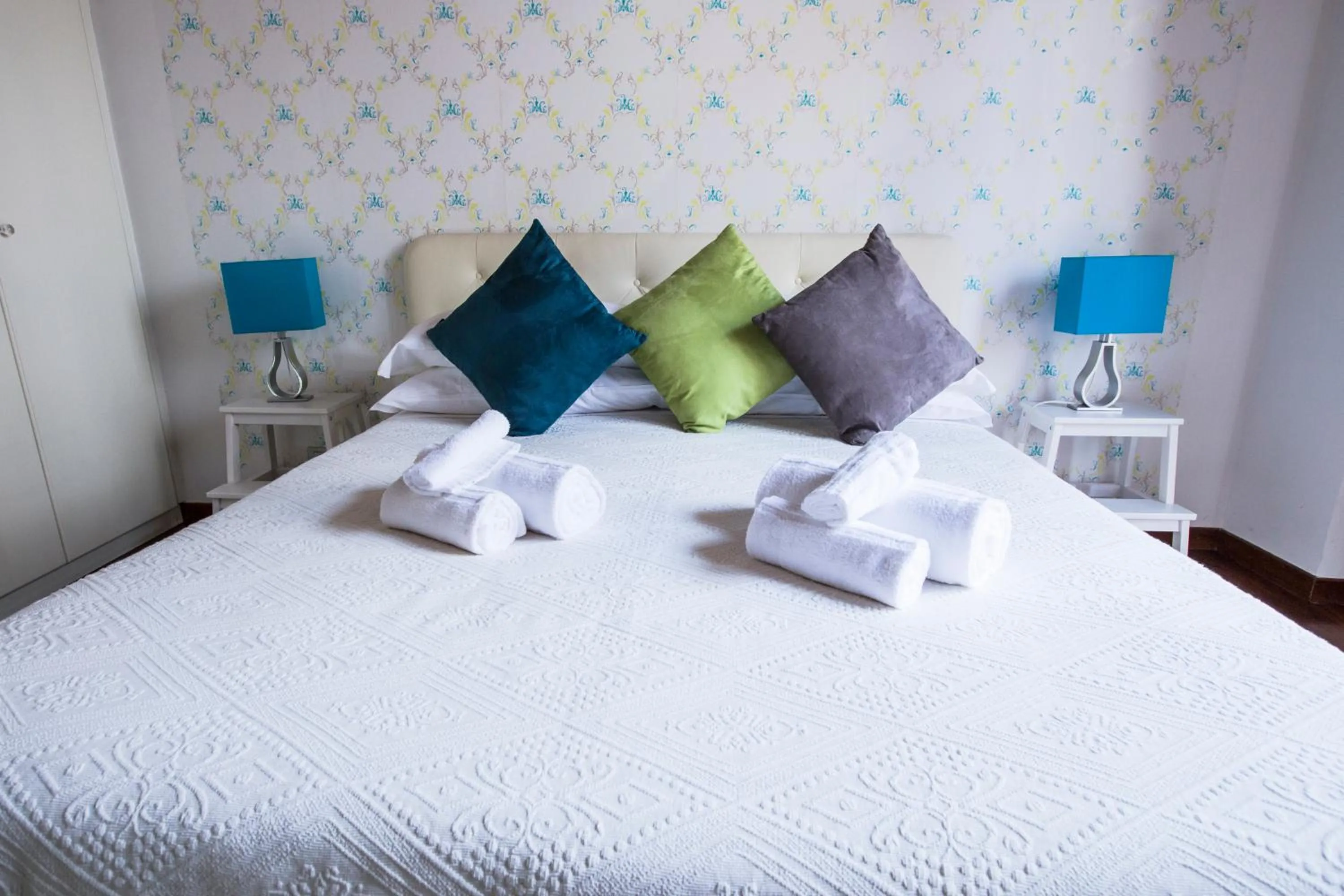 Photo of the whole room, Bed in Pettinary Village B&B