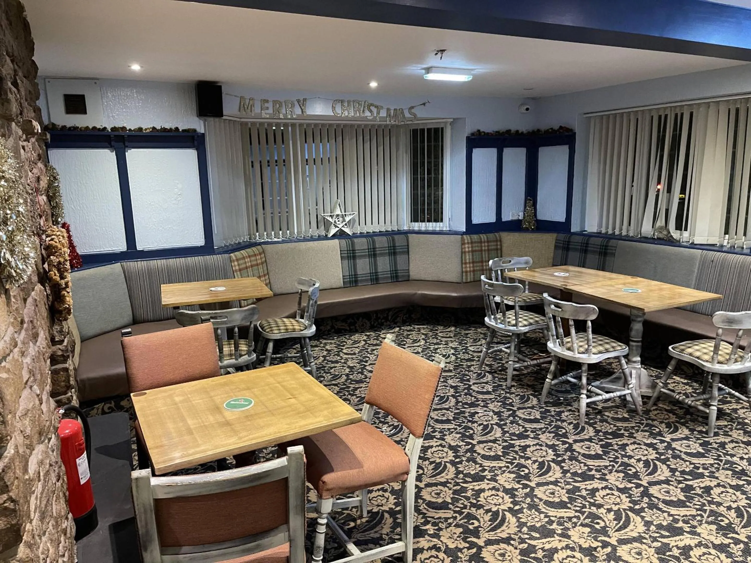 Living room in The Bull Hotel