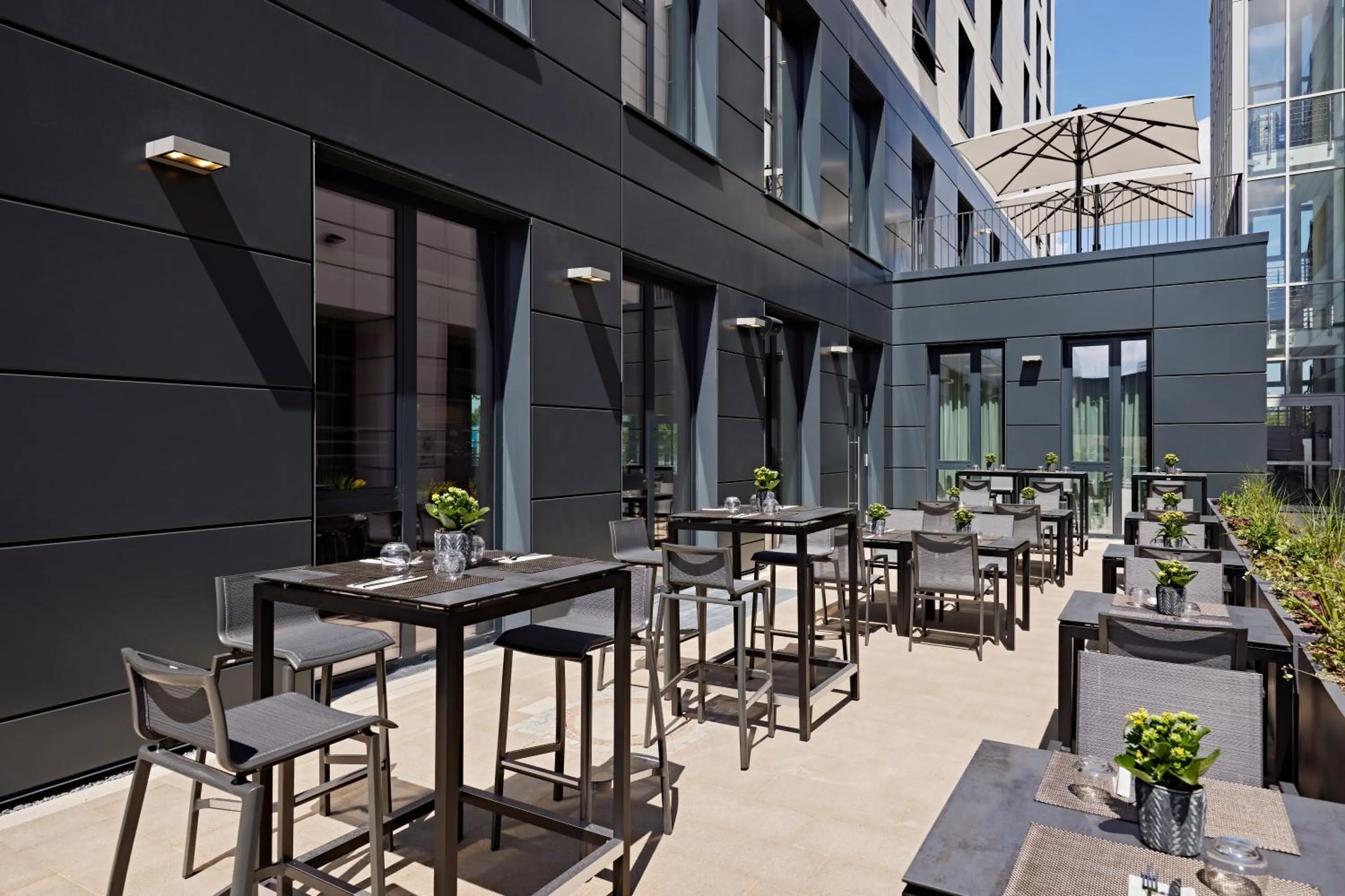 Restaurant/places to eat in LEGERE HOTEL Erfurt