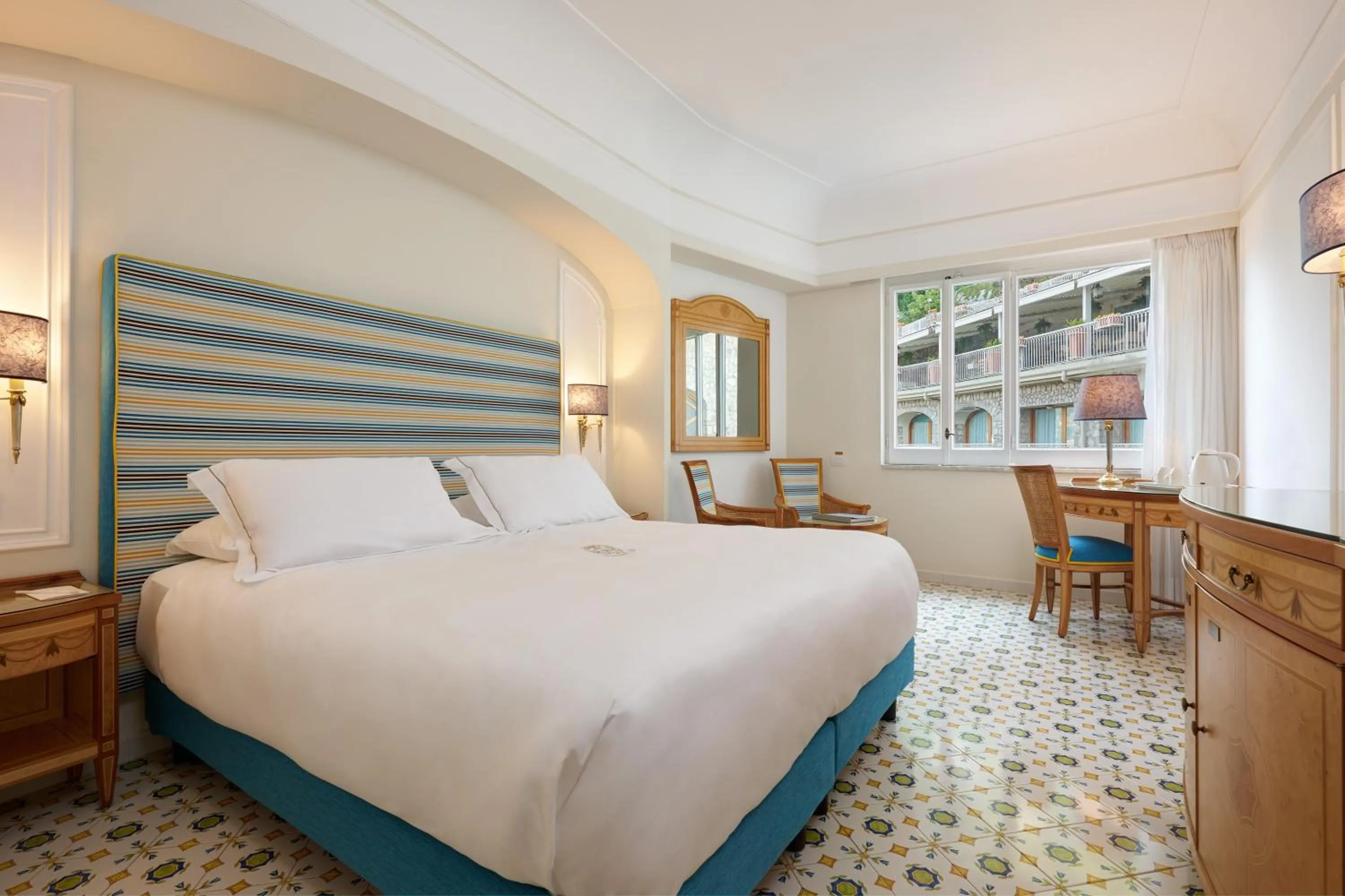 Bed in Grand Hotel Capodimonte