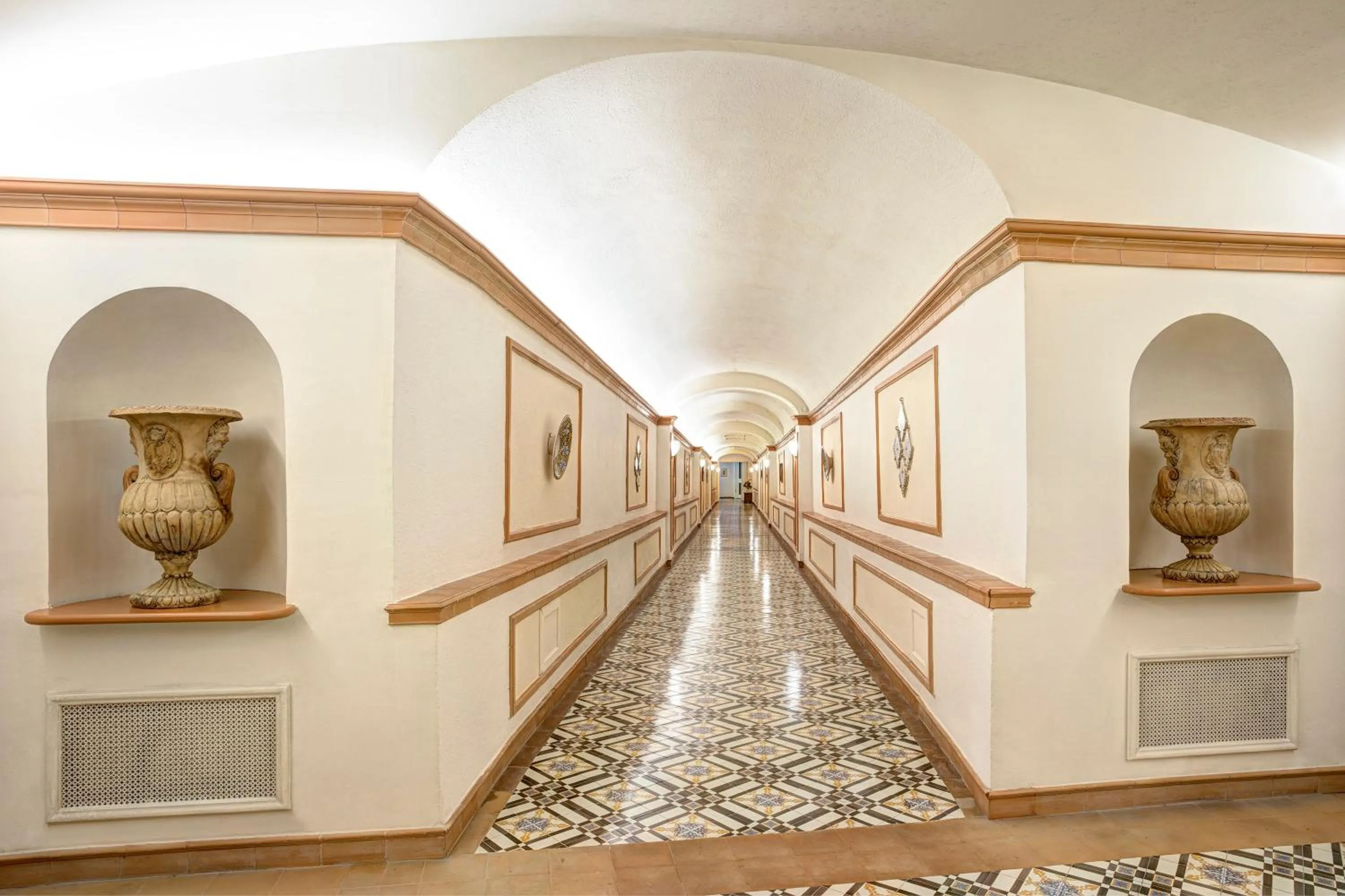 Decorative detail in Grand Hotel Capodimonte