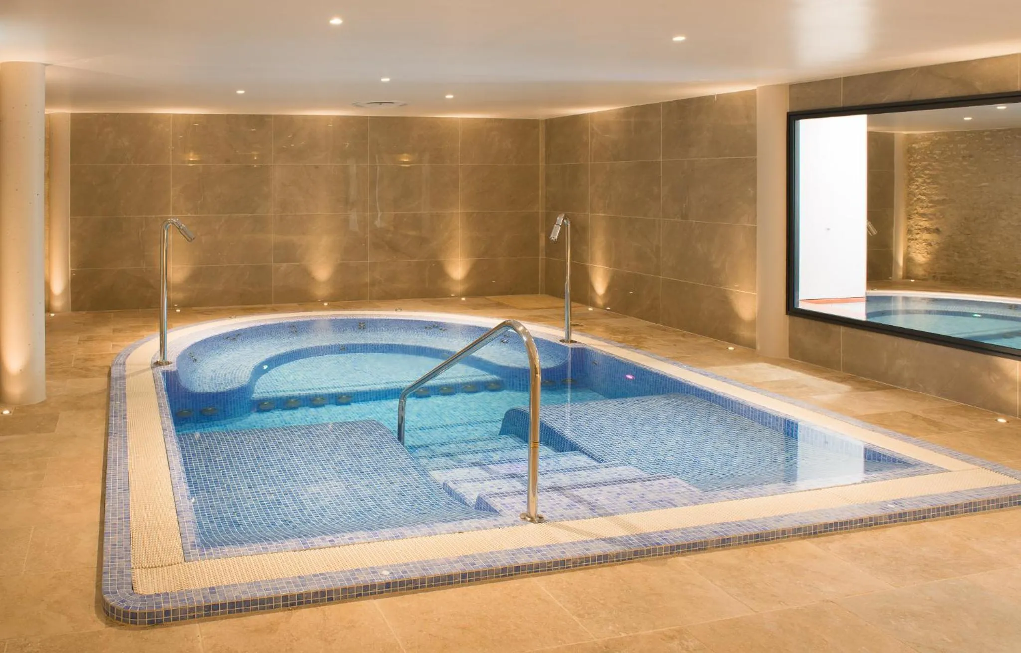 Hot Tub in Relais des Vigiers