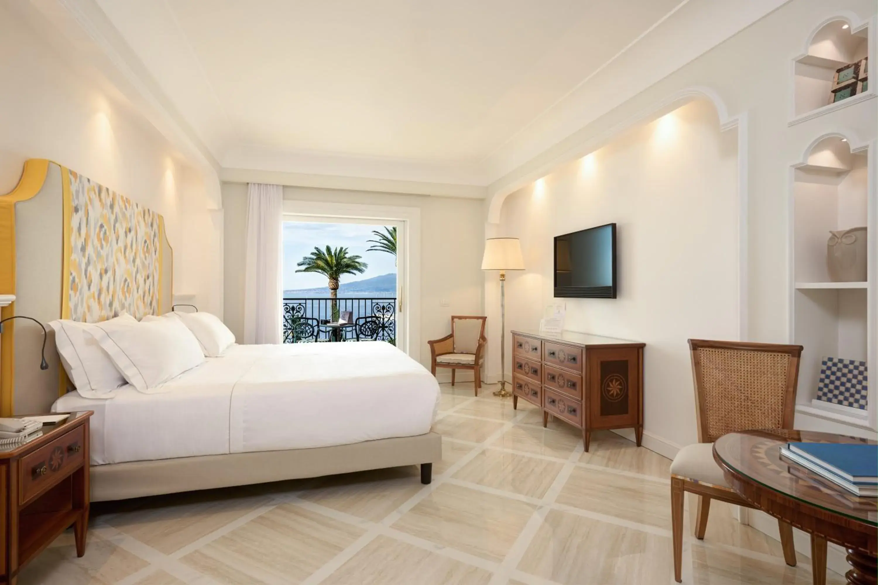 Royal Suite with Sea View in Grand Hotel Royal Royal Suite with Sea View in Grand Hotel Royal