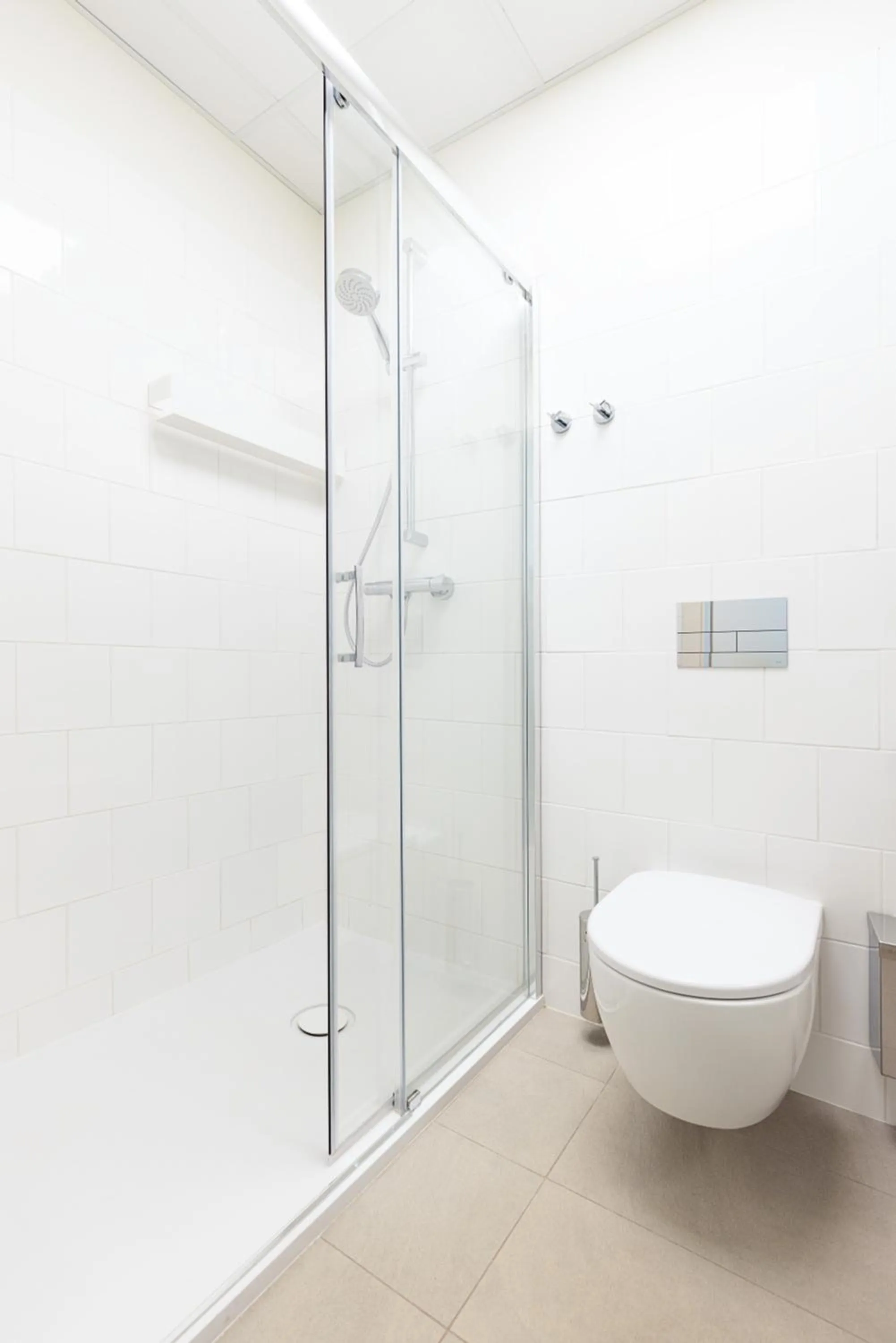 Shower in Hotel Dom Zdrojowy Gdańsk