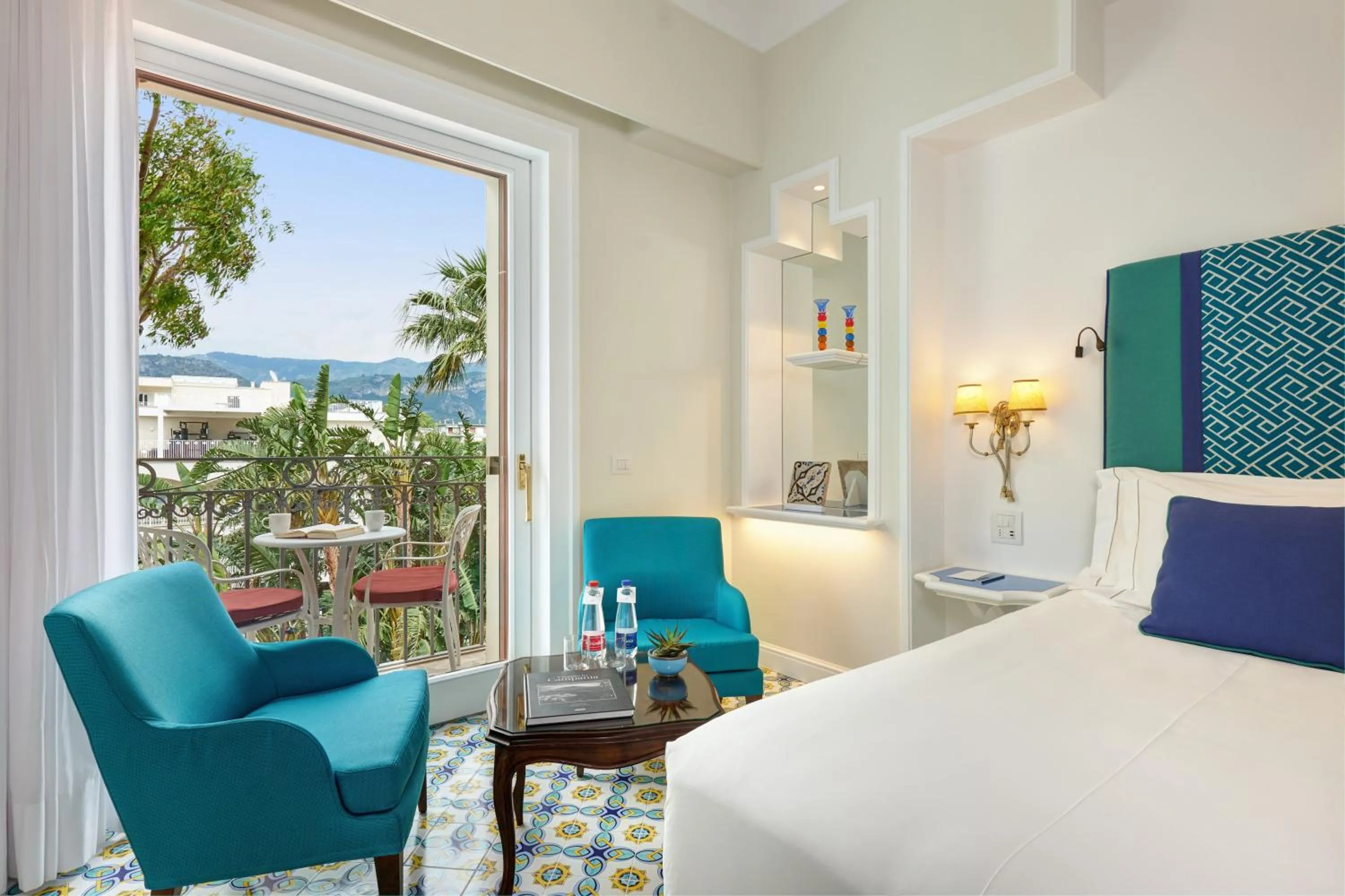 Natural landscape, Bed in Grand Hotel Ambasciatori