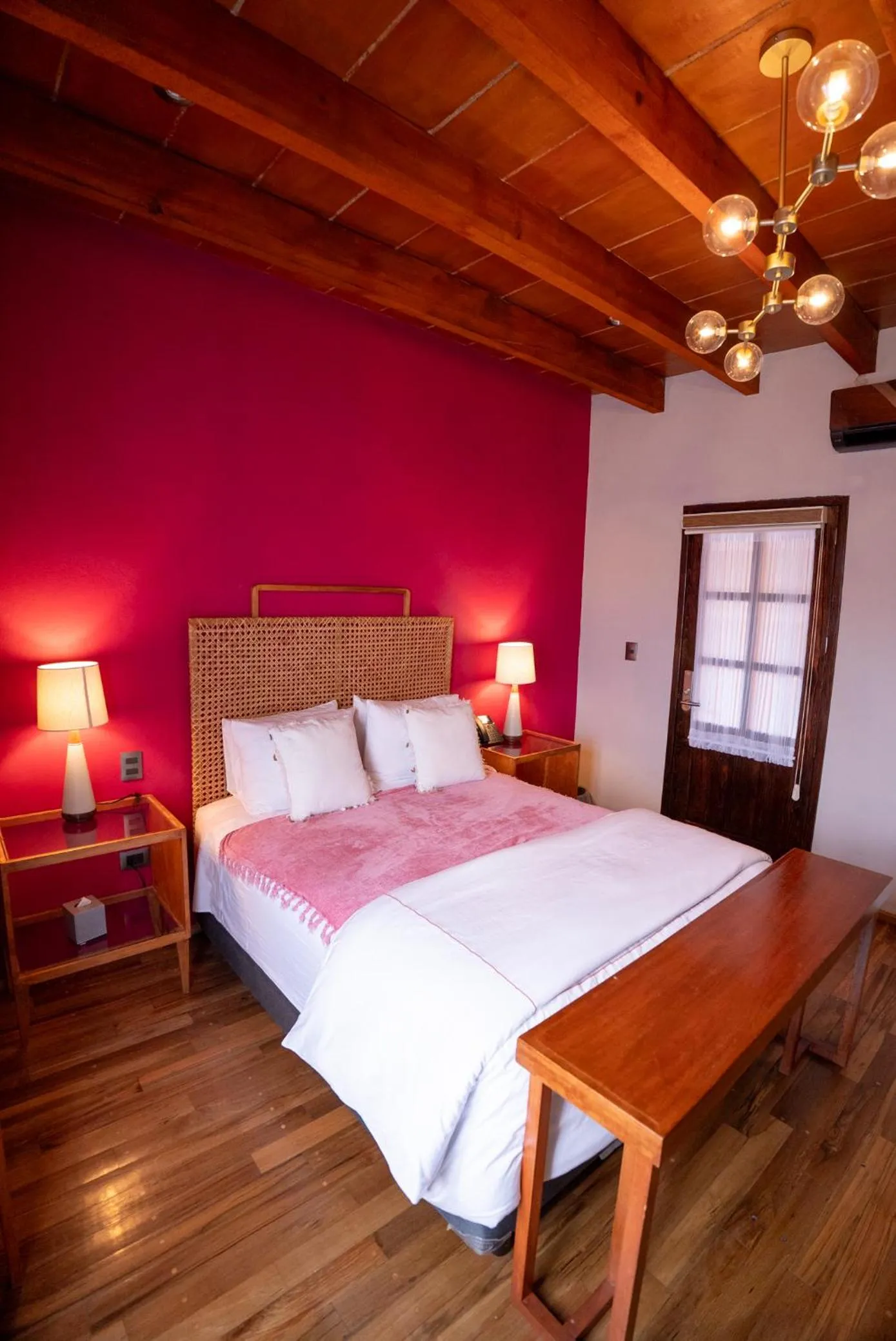 Bed in Bito's Hotel Boutique