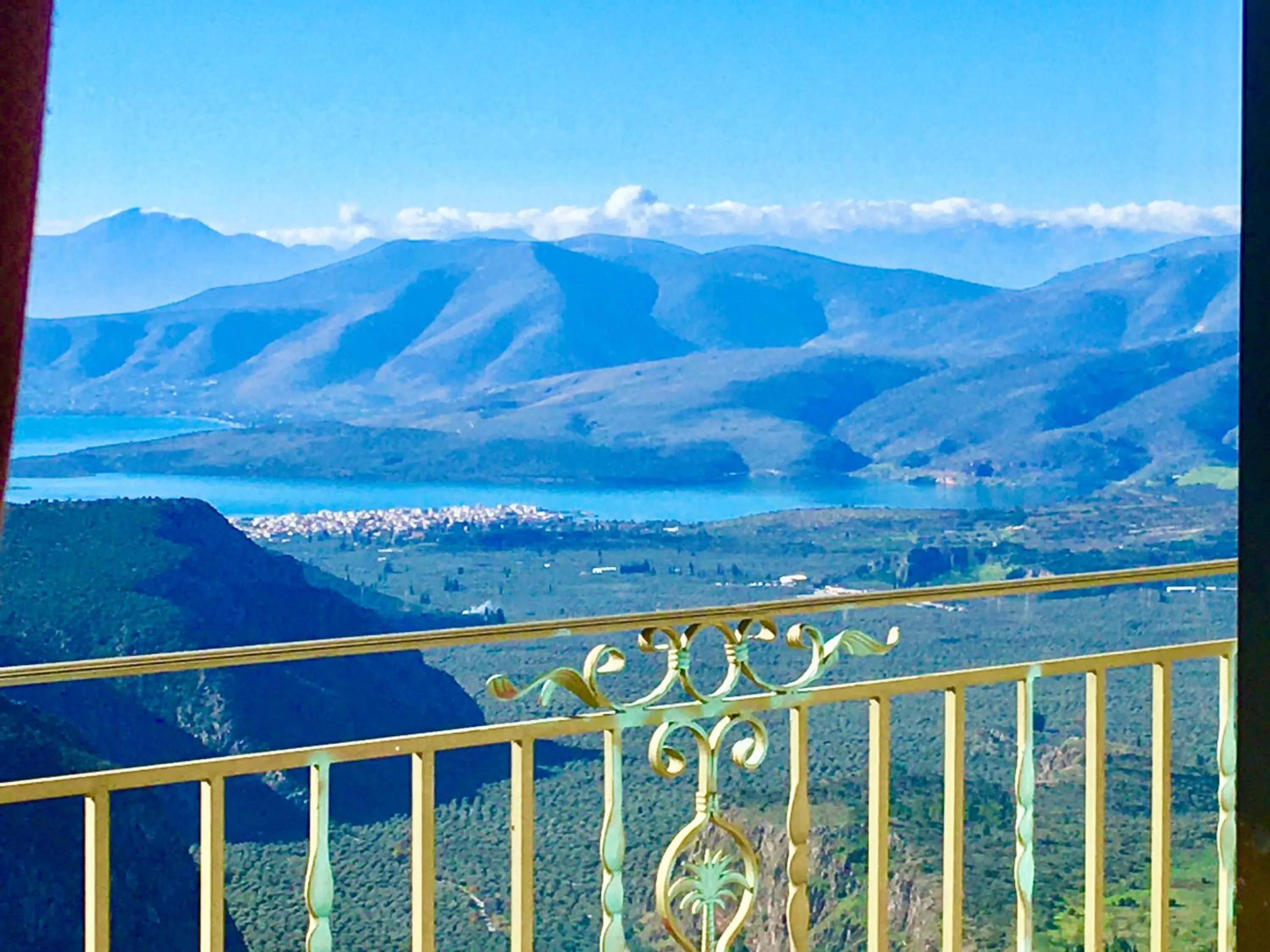 delphi aiolos center hotel panoramic view&yoga harmony hotel&rooms