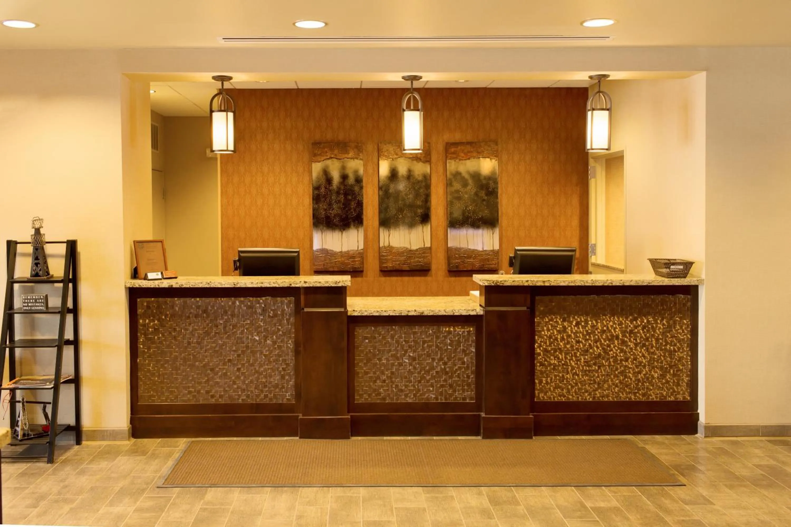 Lobby or reception in Little Missouri Inn & Suites Watford City