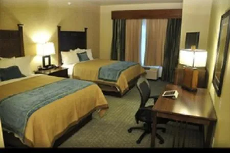 Bed in Little Missouri Inn & Suites Watford City